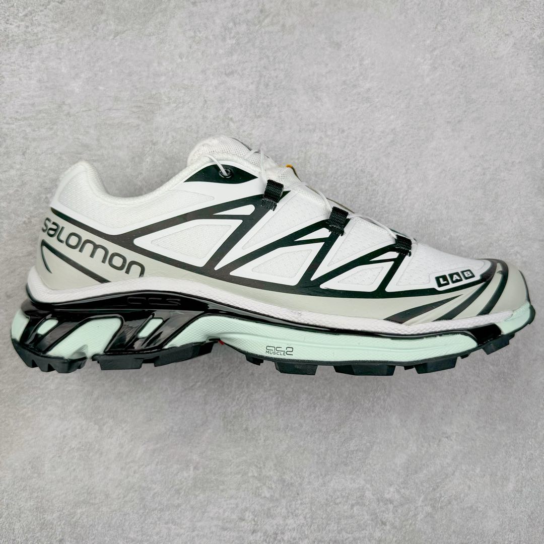 ＃X版纯原福利 Salomon 萨洛蒙 XT-6 复古机能户外跑鞋 这双XT-6 鞋面以锯齿状的包裹系统呈现 在黑色基底之下加入了各种色点缀 内嵌式的袜套设计与 Quicklace 系带系统一道 实现了立体包裹与精准贴合 结合 Contagrip 大底科技 让穿着者可以轻松驾驭户外与通勤下的任何运动生活场景 无缝鞋身户外随意纵横 颜值与脚感兼备 出街通勤 绝对非常吸睛 你值得拥有 尺码：36 36.5 37.5 38 38.5 39 40 40.5 41 42 42.5 43 44 44.5 45-选品中心