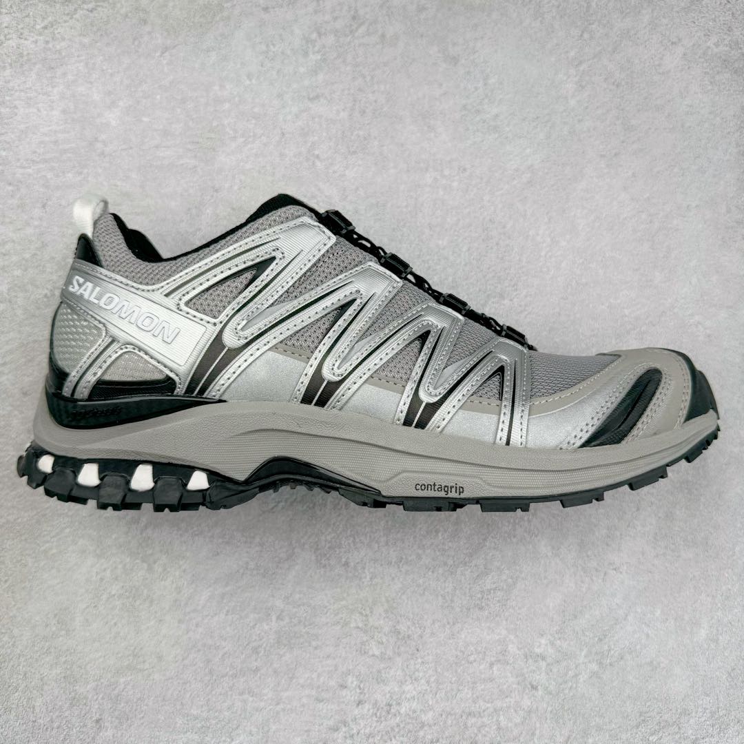 ＃X版福利特价 Salomon XA PRO 3D ADV 萨洛蒙户外越野跑鞋 鞋面采用SENSIFIT贴合技术 全方位贴合包裹脚型 鞋跟部鞋底牵引设计 提供强大的抓地性能 更适应野外崎岖不平的道路 其3D ADVANCED CHASSIS底盘 材料轻量大化 钉齿设计更具稳定性、防护性 鞋底易磨损区运用CONTAGRIP高耐磨材料 应对城市硬质路面长距离跑考验 尺码：36 36.5 37.5 38 38.5 39 40 40.5 41 42 42.5 43 44 44.5 45-选品中心