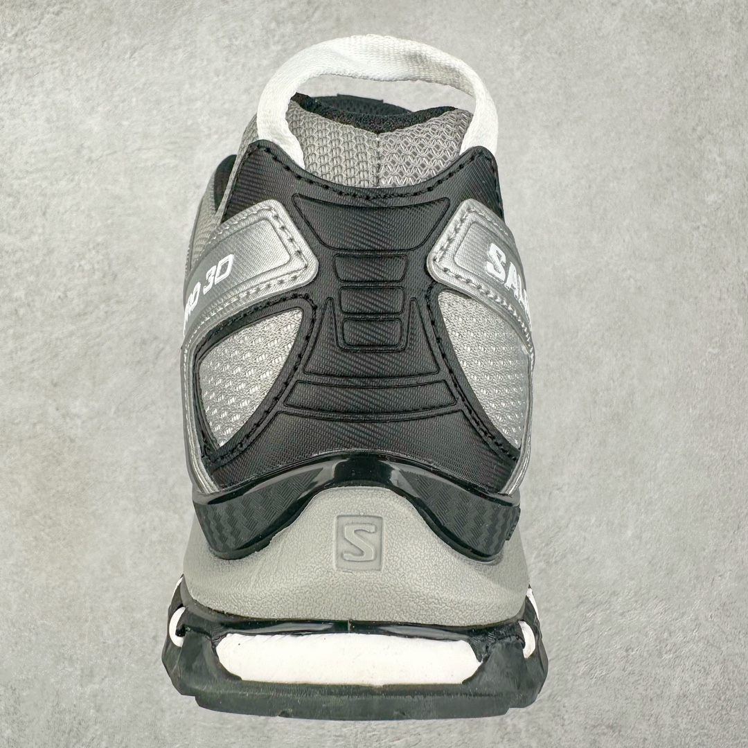 图片[8]-＃X版福利特价 Salomon XA PRO 3D ADV 萨洛蒙户外越野跑鞋 鞋面采用SENSIFIT贴合技术 全方位贴合包裹脚型 鞋跟部鞋底牵引设计 提供强大的抓地性能 更适应野外崎岖不平的道路 其3D ADVANCED CHASSIS底盘 材料轻量大化 钉齿设计更具稳定性、防护性 鞋底易磨损区运用CONTAGRIP高耐磨材料 应对城市硬质路面长距离跑考验 尺码：36 36.5 37.5 38 38.5 39 40 40.5 41 42 42.5 43 44 44.5 45-选品中心