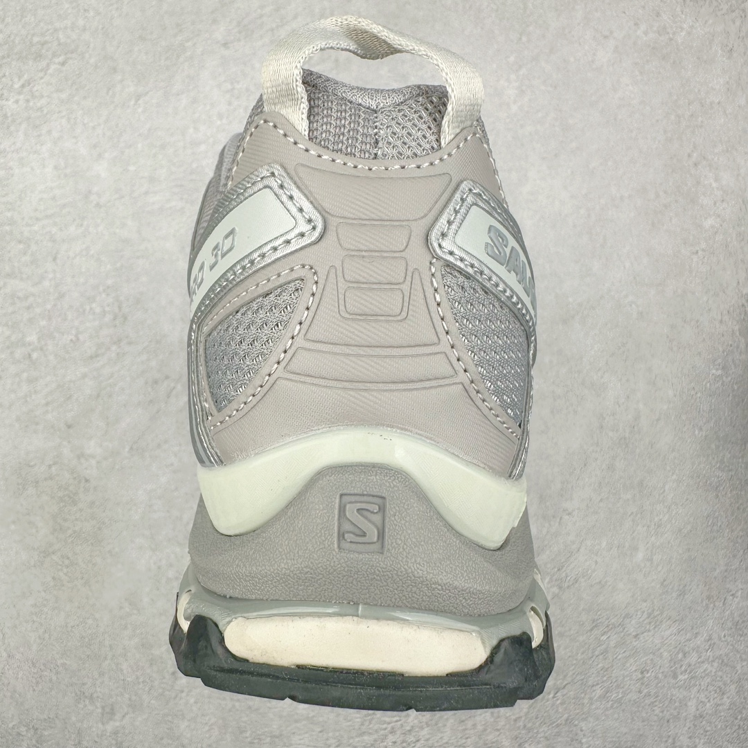 图片[8]-＃X版福利特价 Salomon XA PRO 3D ADV 萨洛蒙户外越野跑鞋 鞋面采用SENSIFIT贴合技术 全方位贴合包裹脚型 鞋跟部鞋底牵引设计 提供强大的抓地性能 更适应野外崎岖不平的道路 其3D ADVANCED CHASSIS底盘 材料轻量大化 钉齿设计更具稳定性、防护性 鞋底易磨损区运用CONTAGRIP高耐磨材料 应对城市硬质路面长距离跑考验 尺码：36 36.5 37.5 38 38.5 39 40 40.5 41 42 42.5 43 44 44.5 45-选品中心