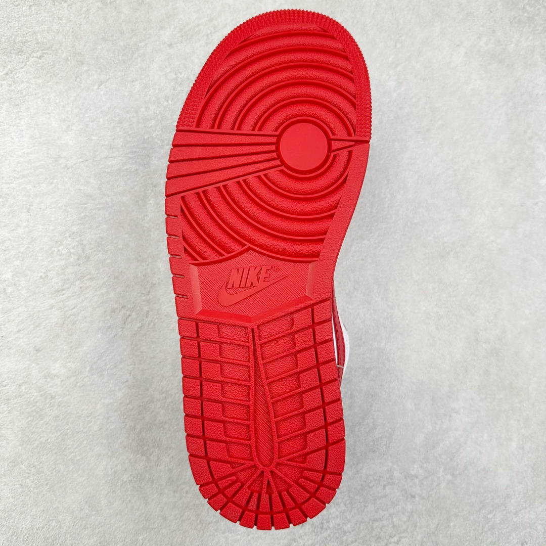 图片[9]-＃纯原福利特价 Air Jordan AJ1 Low 低帮系列 百分百全新货品 零氧化发霉 给足利润空间操作 超乎所想的高性价比 原装楦头纸板开发 完美鞋型 超高清洁度 鞋型不臃肿别扭 原厂内置全掌气垫 A模大底 鞋舌AJ原厂专用牛津布 AJ专用反口珍珠布 原厂无杂质高弹内里海棉 特殊封边弹力鞋带 原鞋开模 拒绝公底 购置公司同步原材料 都有细节原汁原味 忠于原版 尺码：36 36.5 37.5 38 38.5 39 40 40.5 41 42 42.5 43 44 44.5 45 46-选品中心