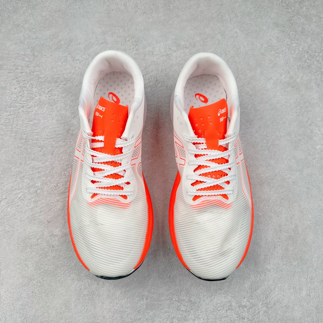 图片[2]-Asics S4 亚瑟士防滑耐磨低帮跑步鞋 ASICS（亚瑟士）是日本实业家鬼冢喜八郎创立的跑鞋运动品牌，名字想法源自著名的拉丁谚语“AnimaSana In Corpore Sano”为“健全的精神寓于强健的体魄”。正如其名字的含义，ASICS亚瑟士一直坚信保持身体的健康与活力是打造健康快乐的生活方式的最佳途径。亚瑟士的跑鞋、篮球鞋等系列集专业与美貌于一身，拥有极高的热度。2016年，ASICS在“2016年日本最佳全球品牌”排行榜名列第17名。尺码：36 37 37.5 38 39 39.5 40.5 41.5 42 42.5 43.5 44 44.5 45-选品中心