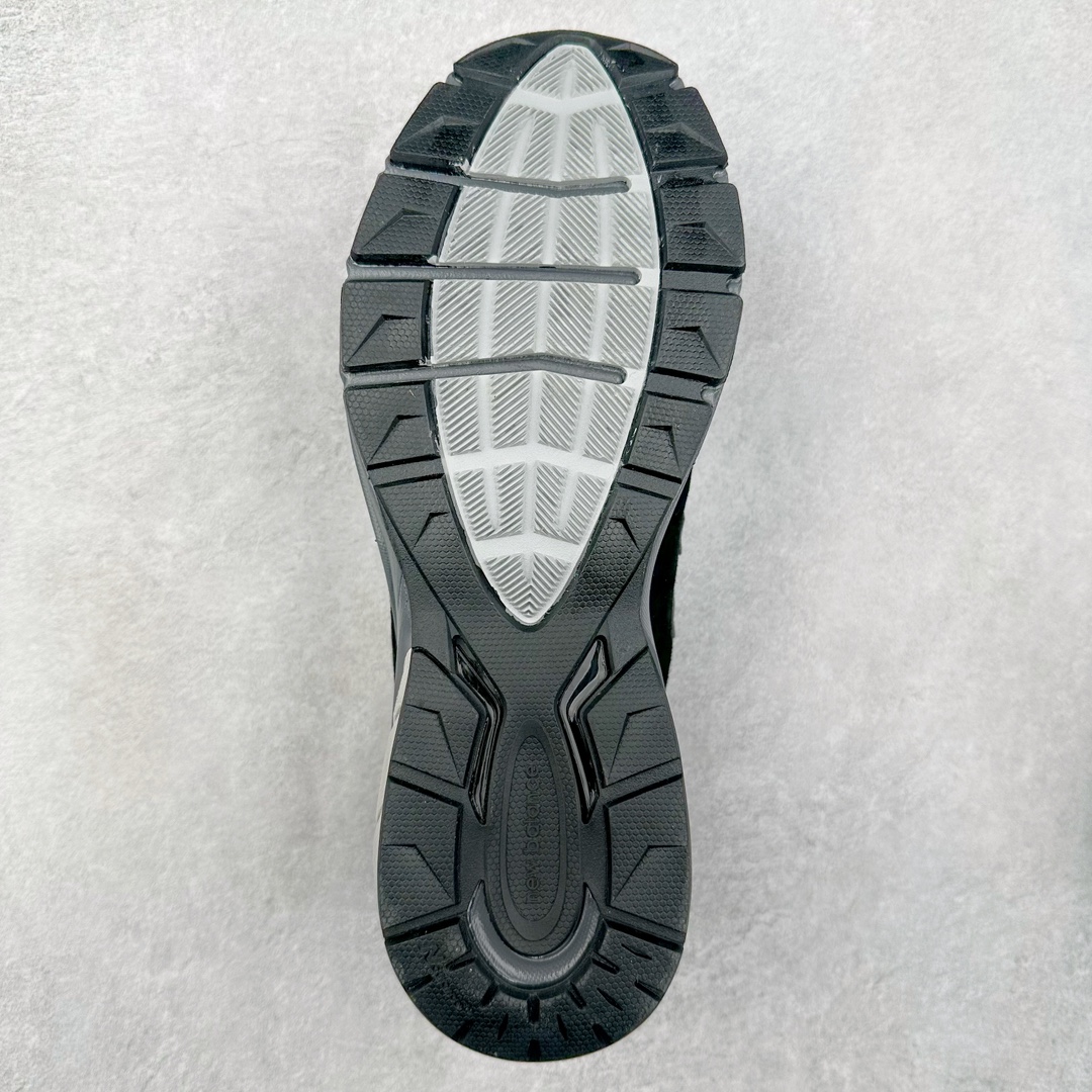 图片[9]-＃K版纯原 New Balance NB990V5 新百伦复古舒适网布织物合成革减震防滑耐磨低帮休闲跑步鞋 此款990V5搭载个性TPU 增加机能美 更有保护性 采用罗马数字V在后跟处表示第五代更有象征意义 鞋头结构做减法更年轻、更时尚 超级柔软的鞋垫设计 带来舒适升级的足感 Ndurance的抗磨大底更耐穿 更牢固摩登美学注入整体鞋身的设计 细节全面进化 使结构更新颖时尚 尺码：36 37 37.5 38 38.5 39 40 40.5 41.5 42 42.5 43 44 44.5 45-选品中心