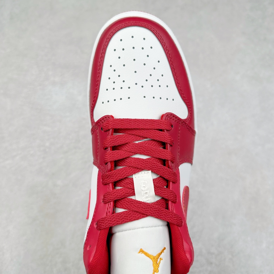 图片[4]-＃纯原福利特价 Air Jordan AJ1 Low 低帮系列 百分百全新货品 零氧化发霉 给足利润空间操作 超乎所想的高性价比 原装楦头纸板开发 完美鞋型 超高清洁度 鞋型不臃肿别扭 原厂内置全掌气垫 A模大底 鞋舌AJ原厂专用牛津布 AJ专用反口珍珠布 原厂无杂质高弹内里海棉 特殊封边弹力鞋带 原鞋开模 拒绝公底 购置公司同步原材料 都有细节原汁原味 忠于原版 尺码：36 36.5 37.5 38 38.5 39 40 40.5 41 42 42.5 43 44 44.5 45 46-选品中心