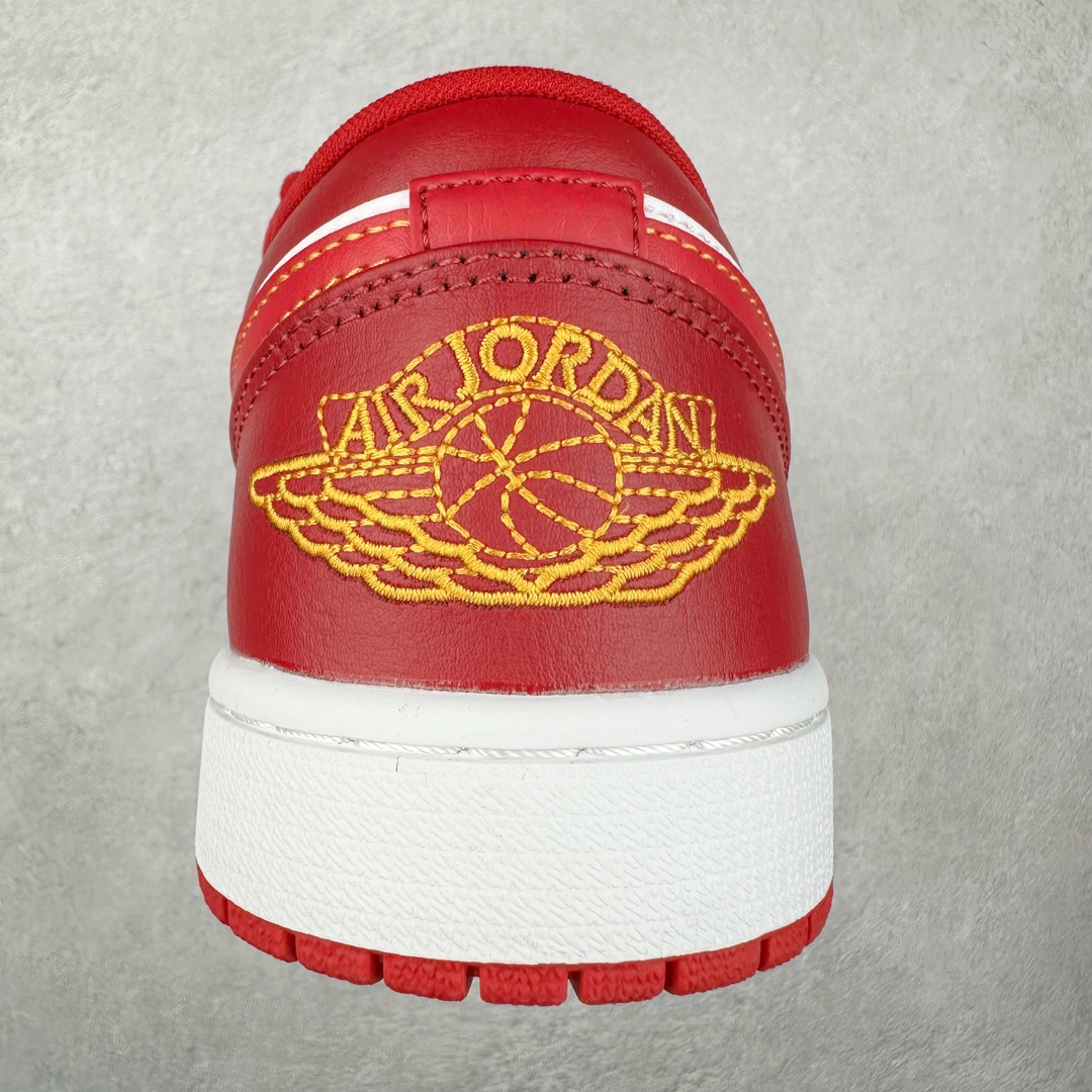 图片[8]-＃纯原福利特价 Air Jordan AJ1 Low 低帮系列 百分百全新货品 零氧化发霉 给足利润空间操作 超乎所想的高性价比 原装楦头纸板开发 完美鞋型 超高清洁度 鞋型不臃肿别扭 原厂内置全掌气垫 A模大底 鞋舌AJ原厂专用牛津布 AJ专用反口珍珠布 原厂无杂质高弹内里海棉 特殊封边弹力鞋带 原鞋开模 拒绝公底 购置公司同步原材料 都有细节原汁原味 忠于原版 尺码：36 36.5 37.5 38 38.5 39 40 40.5 41 42 42.5 43 44 44.5 45 46-选品中心