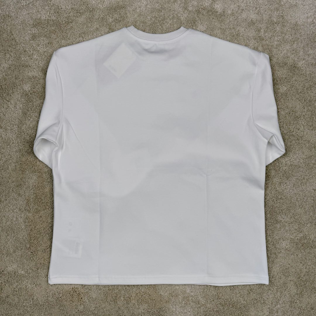 图片[3]-＃GD广顶 MIU MIU SS23 缪缪字母Logo刺绣圆领套头长袖T恤 面料采用340克双面织法长绒棉面料（正反一样舒服）logo开模冲模并非激光烧化有烧焦感 自购特种机刺绣logo非常完美 logo部分为双层面料三标辅料全部定制 尺码：S M L XL-选品中心