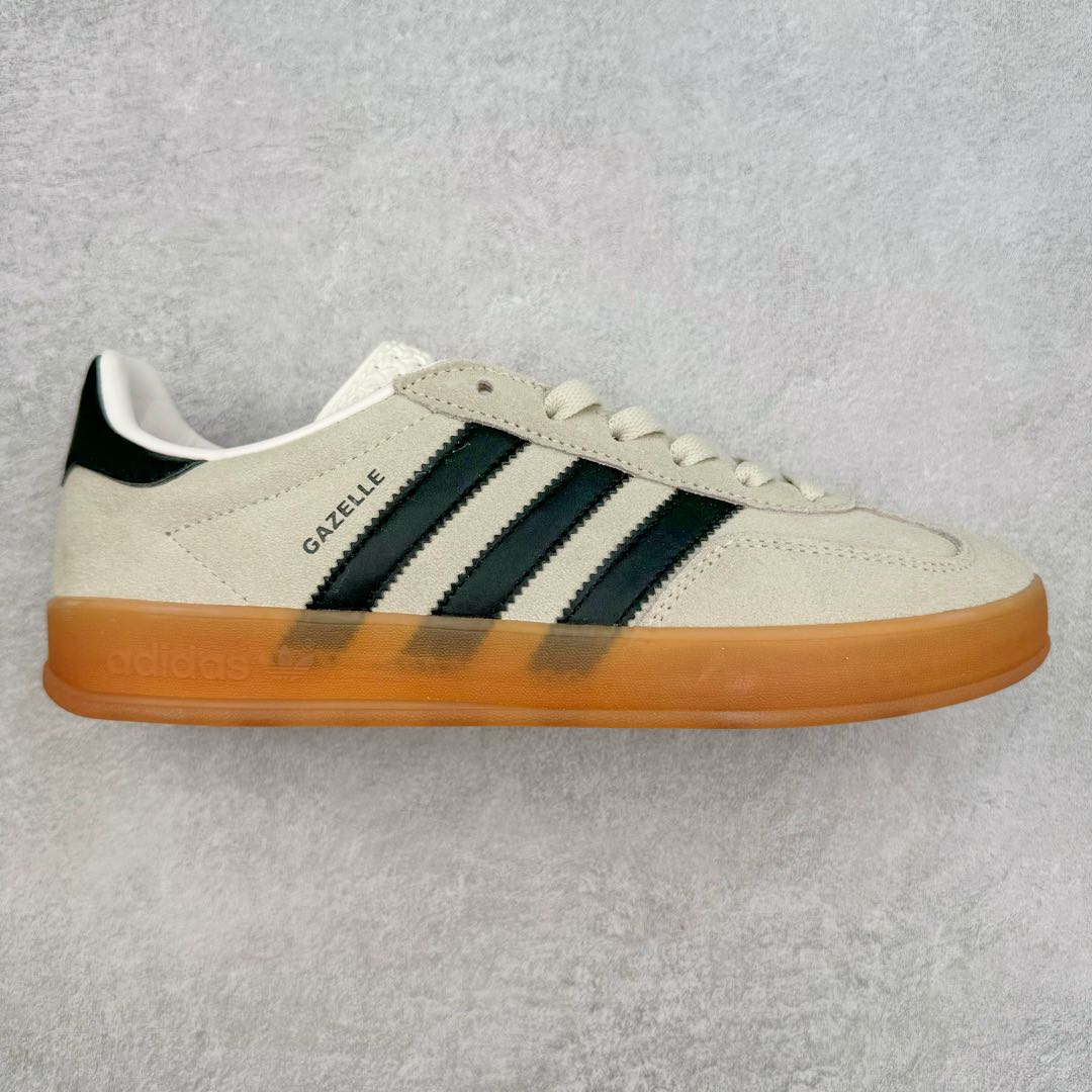 AD Gazelle Indoor Trainers 羚羊内训系列低帮复古百搭休闲运动德训风板鞋 JH6194 90年代经典的复刻版！自60年代以足球训练鞋面世以来,Gazelle就以其经典设计席卷全球。1991年版本的复刻,再造经典Gazelle。采用皮革打造,搭配浊色细节,让这款经典更加简约。尺码：36 36⅔ 37⅓ 38 38⅔ 39⅓ 40 40⅔ 41⅓ 42 42⅔ 43⅓ 44 45-选品中心