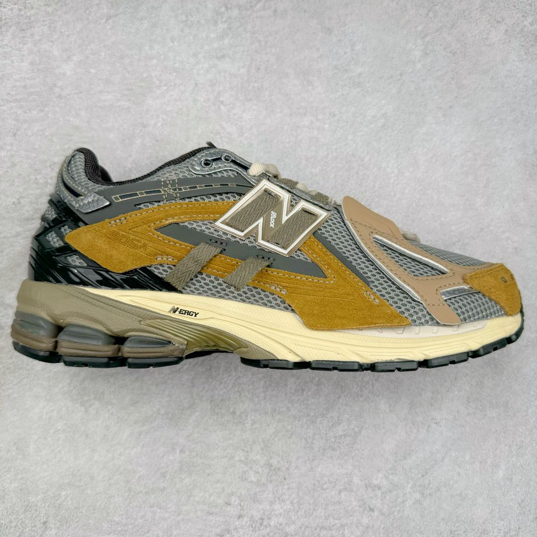 ＃M3纯原 New Balance M1906R NB新百伦系列复古老爹风休闲运动慢跑鞋 日韩出口特供订单 全网最全配色 配套商长期套现长期补货 全新货品 正常出厂触屏不到的单价 超级跑量款 全套原楦原纸板原厂数据开发 进口三明治网面 原装进口翻毛皮料正确绒感卡色 正确中底拉帮中底网布细节 采用轻质牛剖革拼接透气网眼衬垫织物鞋面材质 T-Beam大底提供足步弓支撑 保持步态稳定 后跟搭载外露缓震胶 鞋身整体以各种深浅不一的灰色覆盖 鞋头以淡蓝色调装饰 网眼衬垫通过不规律的色块实现做旧的美感 泛黄的鞋底更是进一步增添了复古气息 尺码：36 37 37.5 38 38.5 39.5 40 40.5 41.5 42 42.5 43 44 45-选品中心