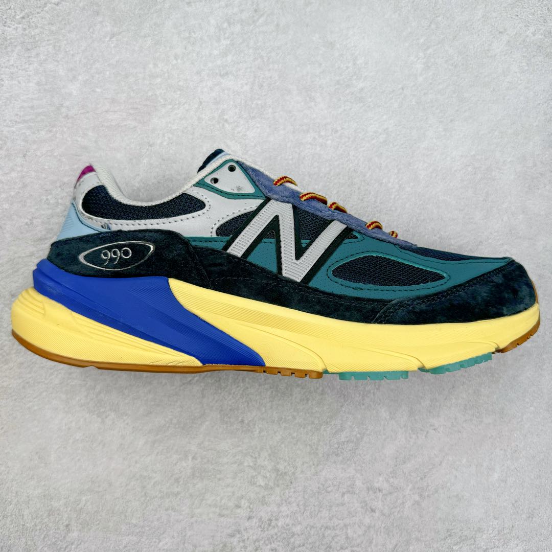 图片[5]-＃K版纯原 New Balance M990GL6 新百伦NB990V6 第六代总统复古慢跑鞋 这是一双极具现代感设计的复古跑鞋 990v6 鞋面大部分面积依旧采用麂皮和织物材质覆盖 从各种细节上看也还是有点 990v5 的影子 但相比 990v5 990v6 鞋面各种材质的拼接会更加复杂 这次 990v6 最大的改变相信大家应该也发现了 就是看上去貌似比 990v4 和 990v5 两代鞋款加起来还要厚的鞋底 其实这是 New Balance 首次采用的三重缓震组合鞋底 除了之前就有的 ABZORB 缓震科技和 ENCAP 中底 这次新加入了 FuelCell 缓震科技 看来舒适度和增高度 都要更上一层楼呀 990v6 的侧标 Logo 设计少见地没有印在绒面皮革上 而是置于网眼面料以及横跨鞋身的皮革织带之上 同时鞋舌上的标签设计并没有延用此前 990v4 和 990v5 采用的样式设计 而是采用了一种新的类似于三角徽章的设计 所以对于鞋款上的更新变化 既有延续经典的设计 也有创新性的改变 尺码：36 37 37.5 38 38.5 39 40 40.5 41.5 42 42.5 43 44 44.5 45-选品中心