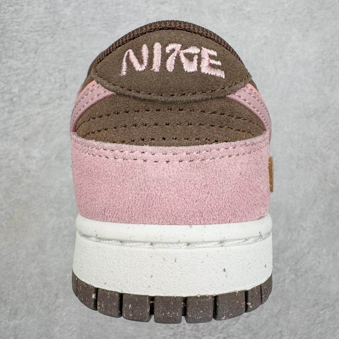 图片[7]-＃CS NK Dunk Low SE 85 双钩复古休闲板鞋 HV1799-161 口碑大厂出品 品控大底版型不断改良更新品质稳定 全套原纸板楦头开发 确保原汁原味 完美呈现DUNK版型 原厂玻璃冲刀 超高清洁度 全鞋零毛边皮料切割 采用绒面革材质 鞋身左右侧均配有皮革质双 Swoosh 兰色搭配上白色 85年纪念标放在鞋舌的位置 简洁干净的配色设计 绝对是日常出街上脚的不二选择 尺码：36 36.5 37.5 38 38.5 39 40 40.5 41 42 42.5 43 44 44.5 45 46-选品中心