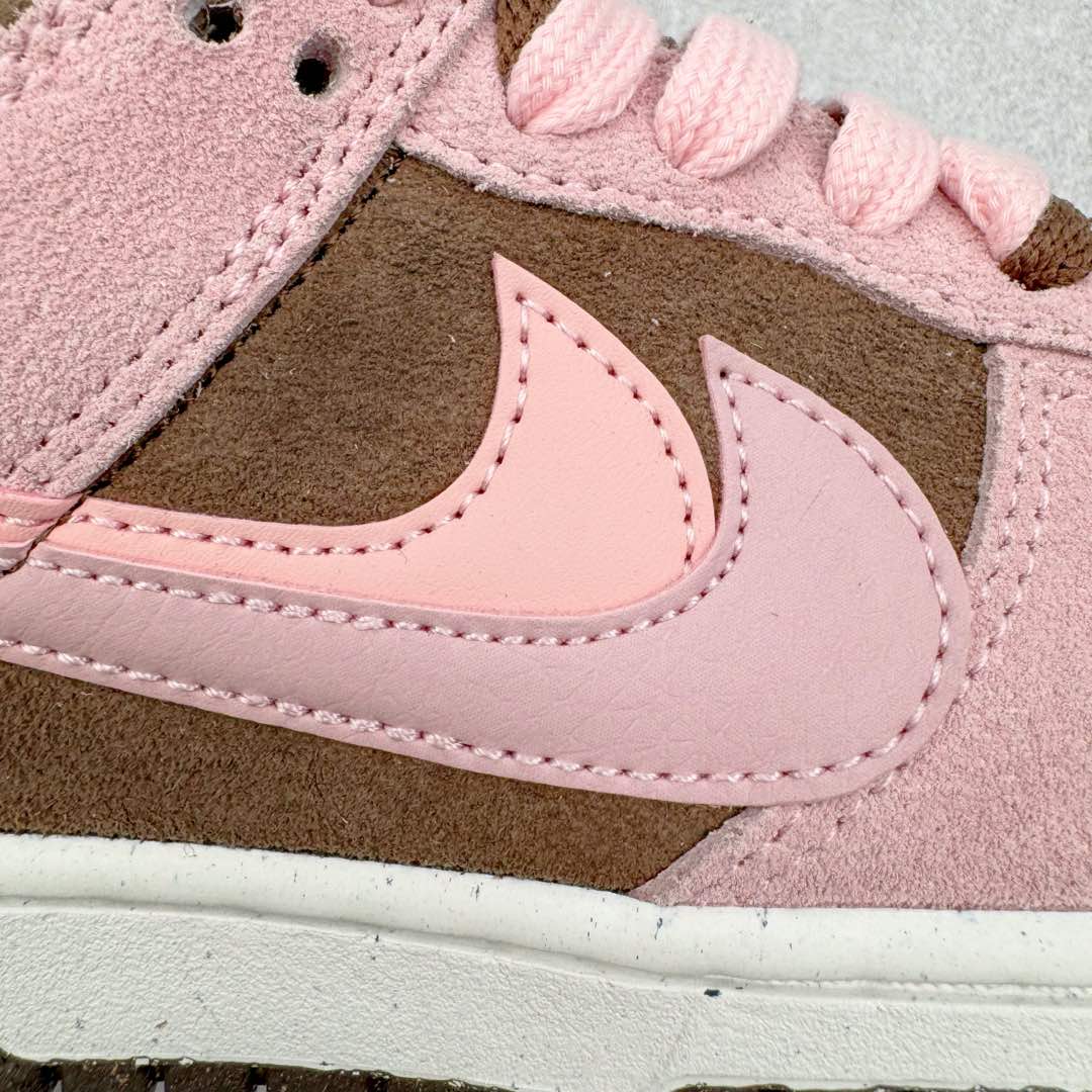 图片[18]-＃CS NK Dunk Low SE 85 双钩复古休闲板鞋 HV1799-161 口碑大厂出品 品控大底版型不断改良更新品质稳定 全套原纸板楦头开发 确保原汁原味 完美呈现DUNK版型 原厂玻璃冲刀 超高清洁度 全鞋零毛边皮料切割 采用绒面革材质 鞋身左右侧均配有皮革质双 Swoosh 兰色搭配上白色 85年纪念标放在鞋舌的位置 简洁干净的配色设计 绝对是日常出街上脚的不二选择 尺码：36 36.5 37.5 38 38.5 39 40 40.5 41 42 42.5 43 44 44.5 45 46-选品中心