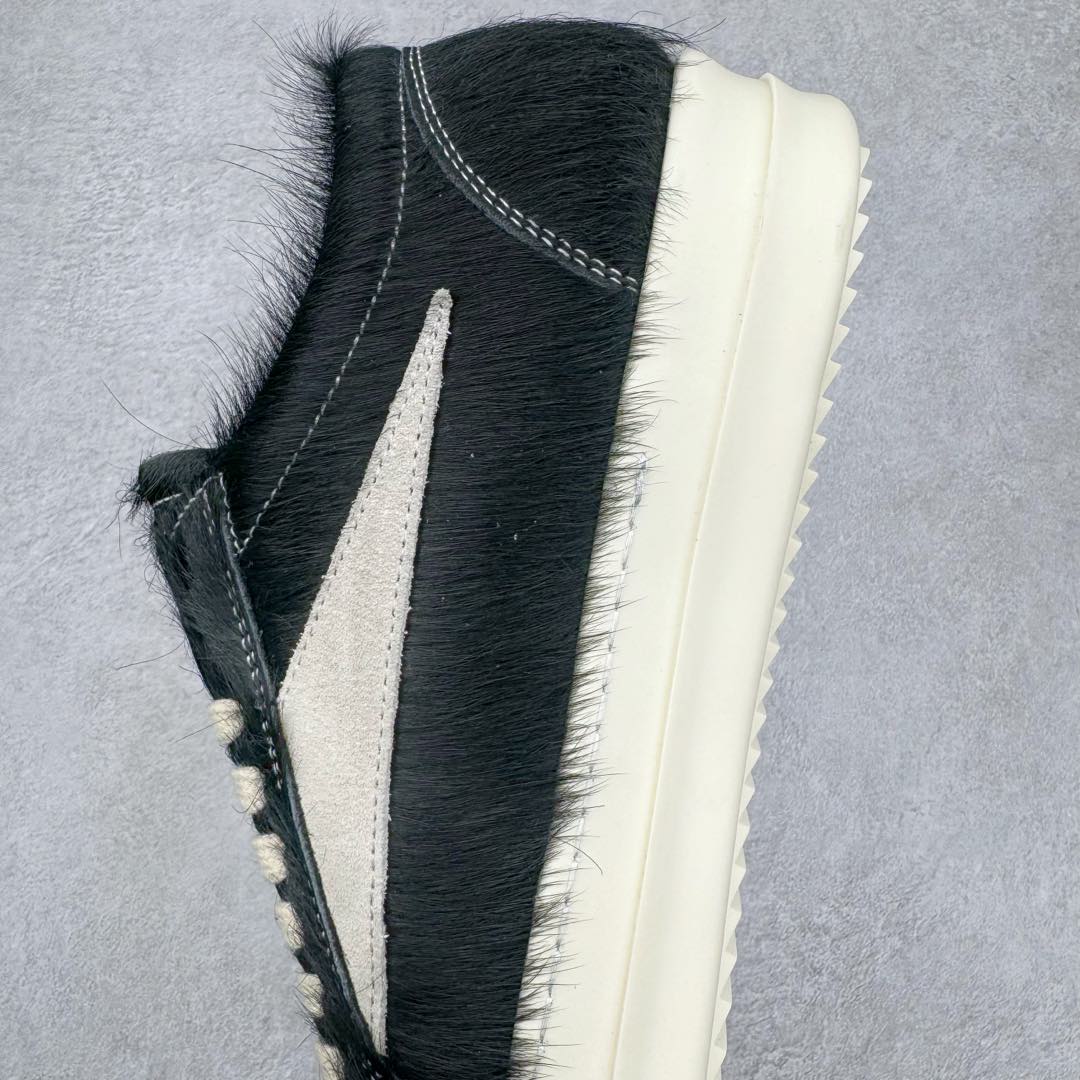 图片[7]-＃DG纯原 Rick Owens Drkshdw 瑞克·欧文斯低帮时尚运动板鞋 马毛黑白 二级市场已经7K以上 平台客户随意卖四位数 RO广东原厂出品 纯原天花板 原版一比一复刻 冲正绝不翻车 还原度达到百分之98以上 原楦开发纸版版型 ZP拆解原版1：1复模裁片纸版 力求做到0错位 这样才能达到和zp一致的鞋型味道 采用进口cnc数控机床开发对版独家tpu奶香大底 区别于市场所有版本 zp同源全头层粒面小牛皮 达到和zp一致手感 原厂进口细纹布 万邦订购原厂高弹粉红色海绵 内里搭配软质细腻羊皮 TPU高密度大底 软硬度透光度高已经测试和原版一致 尺码：36 37 38 39 40 41 42 43 44 45 46-选品中心