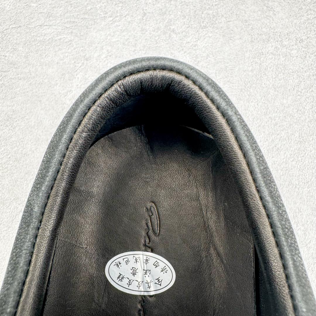 图片[14]-＃DG纯原 Rick Owens Drkshdw 瑞克·欧文斯低帮时尚运动板鞋 油腊皮黑白 二级市场已经7K以上 平台客户随意卖四位数 RO广东原厂出品 纯原天花板 原版一比一复刻 冲正绝不翻车 还原度达到百分之98以上 原楦开发纸版版型 ZP拆解原版1：1复模裁片纸版 力求做到0错位 这样才能达到和zp一致的鞋型味道 采用进口cnc数控机床开发对版独家tpu奶香大底 区别于市场所有版本 zp同源全头层粒面小牛皮 达到和zp一致手感 原厂进口细纹布 万邦订购原厂高弹粉红色海绵 内里搭配软质细腻羊皮 TPU高密度大底 软硬度透光度高已经测试和原版一致 尺码：36 37 38 39 40 41 42 43 44 45 46-选品中心