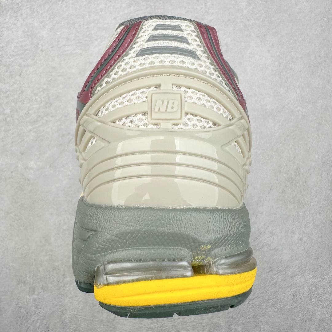 图片[8]-＃M3纯原 New Balance M1906R NB新百伦系列复古老爹风休闲运动慢跑鞋 日韩出口特供订单 全网最全配色 配套商长期套现长期补货 全新货品 正常出厂触屏不到的单价 超级跑量款 全套原楦原纸板原厂数据开发 进口三明治网面 原装进口翻毛皮料正确绒感卡色 正确中底拉帮中底网布细节 采用轻质牛剖革拼接透气网眼衬垫织物鞋面材质 T-Beam大底提供足步弓支撑 保持步态稳定 后跟搭载外露缓震胶 鞋身整体以各种深浅不一的灰色覆盖 鞋头以淡蓝色调装饰 网眼衬垫通过不规律的色块实现做旧的美感 泛黄的鞋底更是进一步增添了复古气息 尺码：36 37 37.5 38 38.5 39.5 40 40.5 41.5 42 42.5 43 44 45-选品中心
