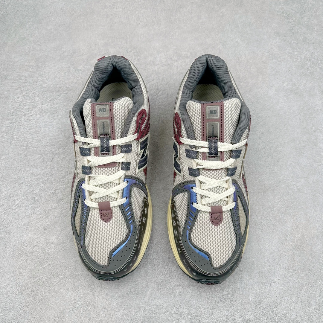 图片[2]-＃M3纯原 New Balance M1906R NB新百伦系列复古老爹风休闲运动慢跑鞋 日韩出口特供订单 全网最全配色 配套商长期套现长期补货 全新货品 正常出厂触屏不到的单价 超级跑量款 全套原楦原纸板原厂数据开发 进口三明治网面 原装进口翻毛皮料正确绒感卡色 正确中底拉帮中底网布细节 采用轻质牛剖革拼接透气网眼衬垫织物鞋面材质 T-Beam大底提供足步弓支撑 保持步态稳定 后跟搭载外露缓震胶 鞋身整体以各种深浅不一的灰色覆盖 鞋头以淡蓝色调装饰 网眼衬垫通过不规律的色块实现做旧的美感 泛黄的鞋底更是进一步增添了复古气息 尺码：36 37 37.5 38 38.5 39.5 40 40.5 41.5 42 42.5 43 44 45-选品中心