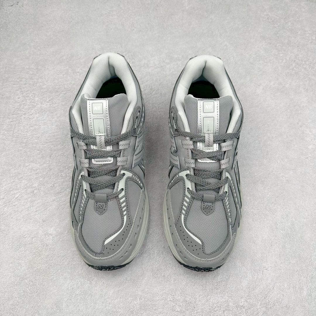 图片[2]-＃M3纯原 New Balance M1906R NB新百伦系列复古老爹风休闲运动慢跑鞋 日韩出口特供订单 全网最全配色 配套商长期套现长期补货 全新货品 正常出厂触屏不到的单价 超级跑量款 全套原楦原纸板原厂数据开发 进口三明治网面 原装进口翻毛皮料正确绒感卡色 正确中底拉帮中底网布细节 采用轻质牛剖革拼接透气网眼衬垫织物鞋面材质 T-Beam大底提供足步弓支撑 保持步态稳定 后跟搭载外露缓震胶 鞋身整体以各种深浅不一的灰色覆盖 鞋头以淡蓝色调装饰 网眼衬垫通过不规律的色块实现做旧的美感 泛黄的鞋底更是进一步增添了复古气息 尺码：36 37 37.5 38 38.5 39.5 40 40.5 41.5 42 42.5 43 44 45-选品中心