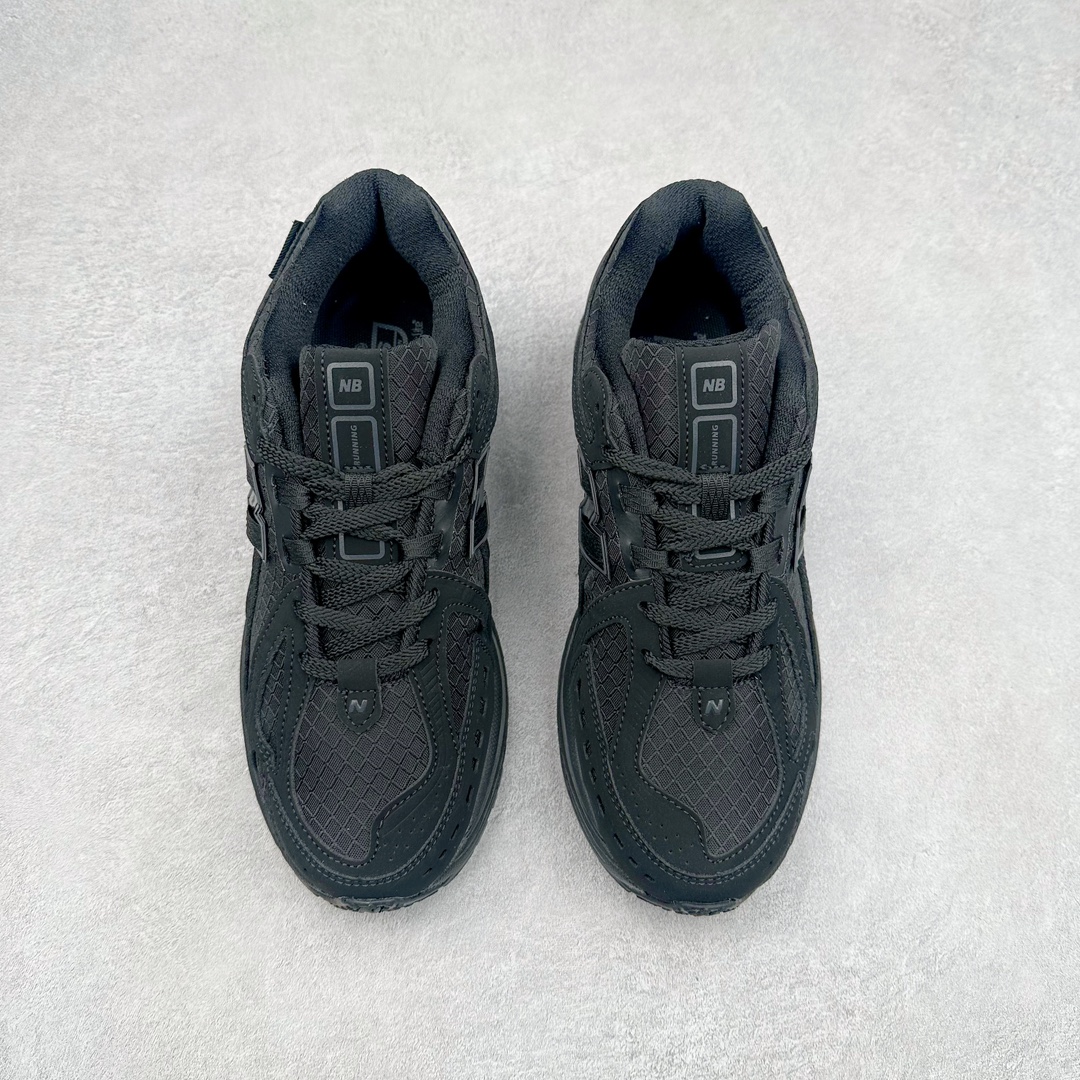 图片[2]-＃M3纯原 New Balance M1906R NB新百伦系列复古老爹风休闲运动慢跑鞋 日韩出口特供订单 全网最全配色 配套商长期套现长期补货 全新货品 正常出厂触屏不到的单价 超级跑量款 全套原楦原纸板原厂数据开发 进口三明治网面 原装进口翻毛皮料正确绒感卡色 正确中底拉帮中底网布细节 采用轻质牛剖革拼接透气网眼衬垫织物鞋面材质 T-Beam大底提供足步弓支撑 保持步态稳定 后跟搭载外露缓震胶 鞋身整体以各种深浅不一的灰色覆盖 鞋头以淡蓝色调装饰 网眼衬垫通过不规律的色块实现做旧的美感 泛黄的鞋底更是进一步增添了复古气息 尺码：36 37 37.5 38 38.5 39.5 40 40.5 41.5 42 42.5 43 44 45-选品中心