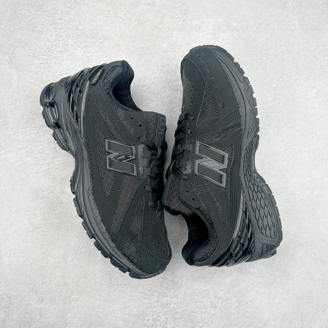 图片[3]-＃M3纯原 New Balance M1906R NB新百伦系列复古老爹风休闲运动慢跑鞋 日韩出口特供订单 全网最全配色 配套商长期套现长期补货 全新货品 正常出厂触屏不到的单价 超级跑量款 全套原楦原纸板原厂数据开发 进口三明治网面 原装进口翻毛皮料正确绒感卡色 正确中底拉帮中底网布细节 采用轻质牛剖革拼接透气网眼衬垫织物鞋面材质 T-Beam大底提供足步弓支撑 保持步态稳定 后跟搭载外露缓震胶 鞋身整体以各种深浅不一的灰色覆盖 鞋头以淡蓝色调装饰 网眼衬垫通过不规律的色块实现做旧的美感 泛黄的鞋底更是进一步增添了复古气息 尺码：36 37 37.5 38 38.5 39.5 40 40.5 41.5 42 42.5 43 44 45-选品中心