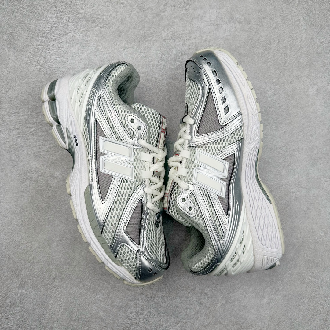 图片[3]-＃M3纯原 New Balance M1906R NB新百伦系列复古老爹风休闲运动慢跑鞋 日韩出口特供订单 全网最全配色 配套商长期套现长期补货 全新货品 正常出厂触屏不到的单价 超级跑量款 全套原楦原纸板原厂数据开发 进口三明治网面 原装进口翻毛皮料正确绒感卡色 正确中底拉帮中底网布细节 采用轻质牛剖革拼接透气网眼衬垫织物鞋面材质 T-Beam大底提供足步弓支撑 保持步态稳定 后跟搭载外露缓震胶 鞋身整体以各种深浅不一的灰色覆盖 鞋头以淡蓝色调装饰 网眼衬垫通过不规律的色块实现做旧的美感 泛黄的鞋底更是进一步增添了复古气息 尺码：36 37 37.5 38 38.5 39.5 40 40.5 41.5 42 42.5 43 44 45-选品中心