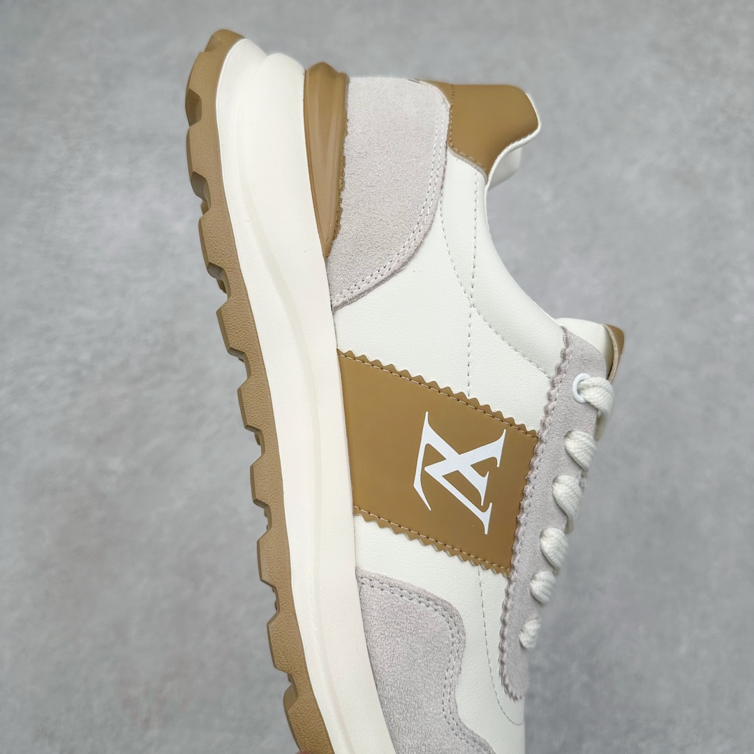 图片[6]-Louis Vuitton LV路易威登休闲文化运动板鞋系列 广东大厂品质 舒适轻泡大底和百搭性霸屏整个时尚娱乐圈，细节调整完美主义！鞋面采用进口头层小牛皮搭配头层磨砂牛皮材质 独家开模轻泡大底， 侧边采用3D打印标志性Logo 尽显贵族时尚气息，台湾进口小牛皮挂皮内里，配带正品全套包装。尺码：39 40 41 42 43 44（皮鞋码）-选品中心