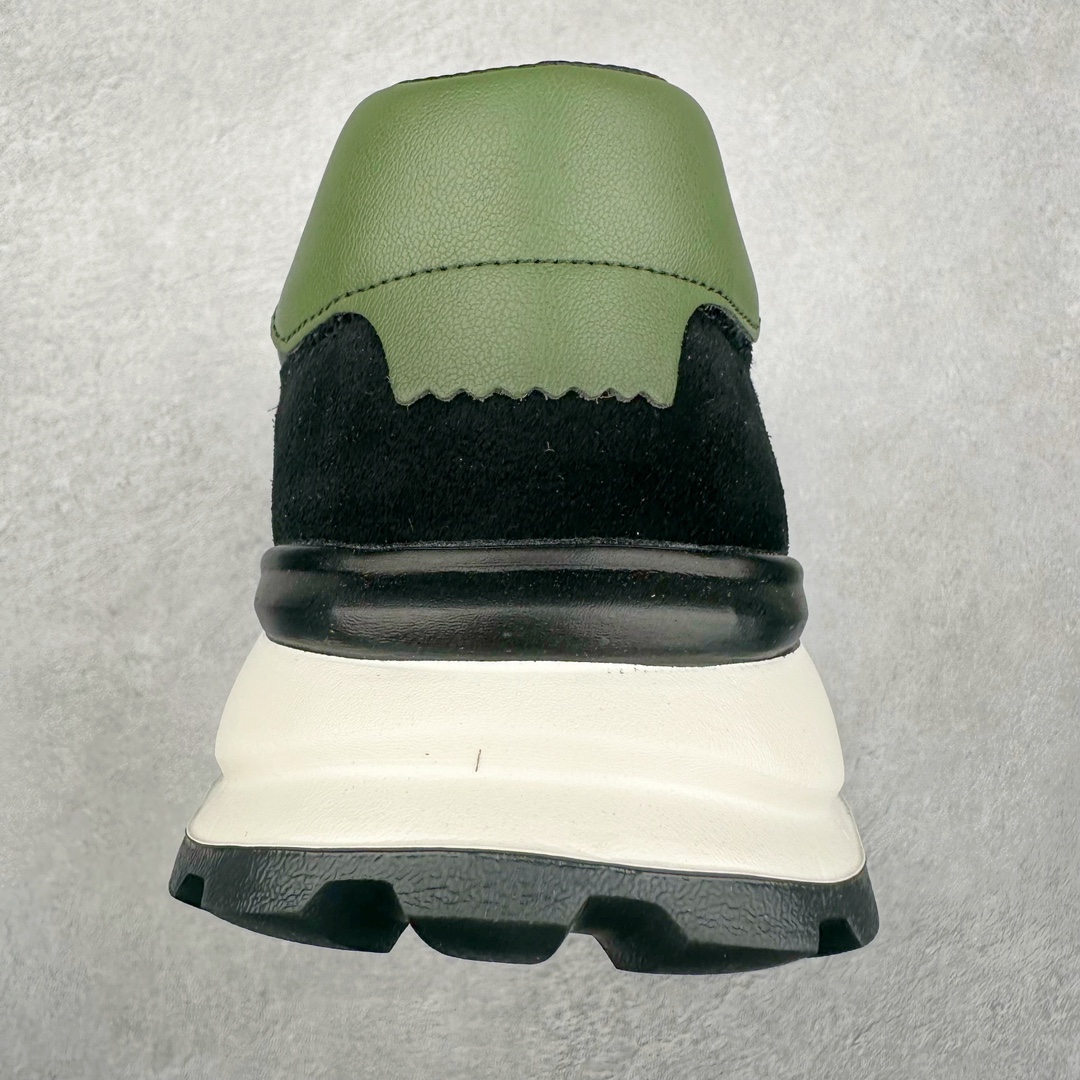 图片[8]-Louis Vuitton LV路易威登休闲文化运动板鞋系列 广东大厂品质 舒适轻泡大底和百搭性霸屏整个时尚娱乐圈，细节调整完美主义！鞋面采用进口头层小牛皮搭配头层磨砂牛皮材质 独家开模轻泡大底， 侧边采用3D打印标志性Logo 尽显贵族时尚气息，台湾进口小牛皮挂皮内里，配带正品全套包装。尺码：39 40 41 42 43 44（皮鞋码）-选品中心