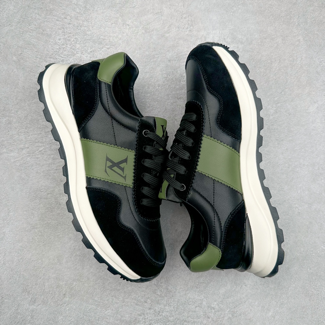 图片[3]-Louis Vuitton LV路易威登休闲文化运动板鞋系列 广东大厂品质 舒适轻泡大底和百搭性霸屏整个时尚娱乐圈，细节调整完美主义！鞋面采用进口头层小牛皮搭配头层磨砂牛皮材质 独家开模轻泡大底， 侧边采用3D打印标志性Logo 尽显贵族时尚气息，台湾进口小牛皮挂皮内里，配带正品全套包装。尺码：39 40 41 42 43 44（皮鞋码）-选品中心