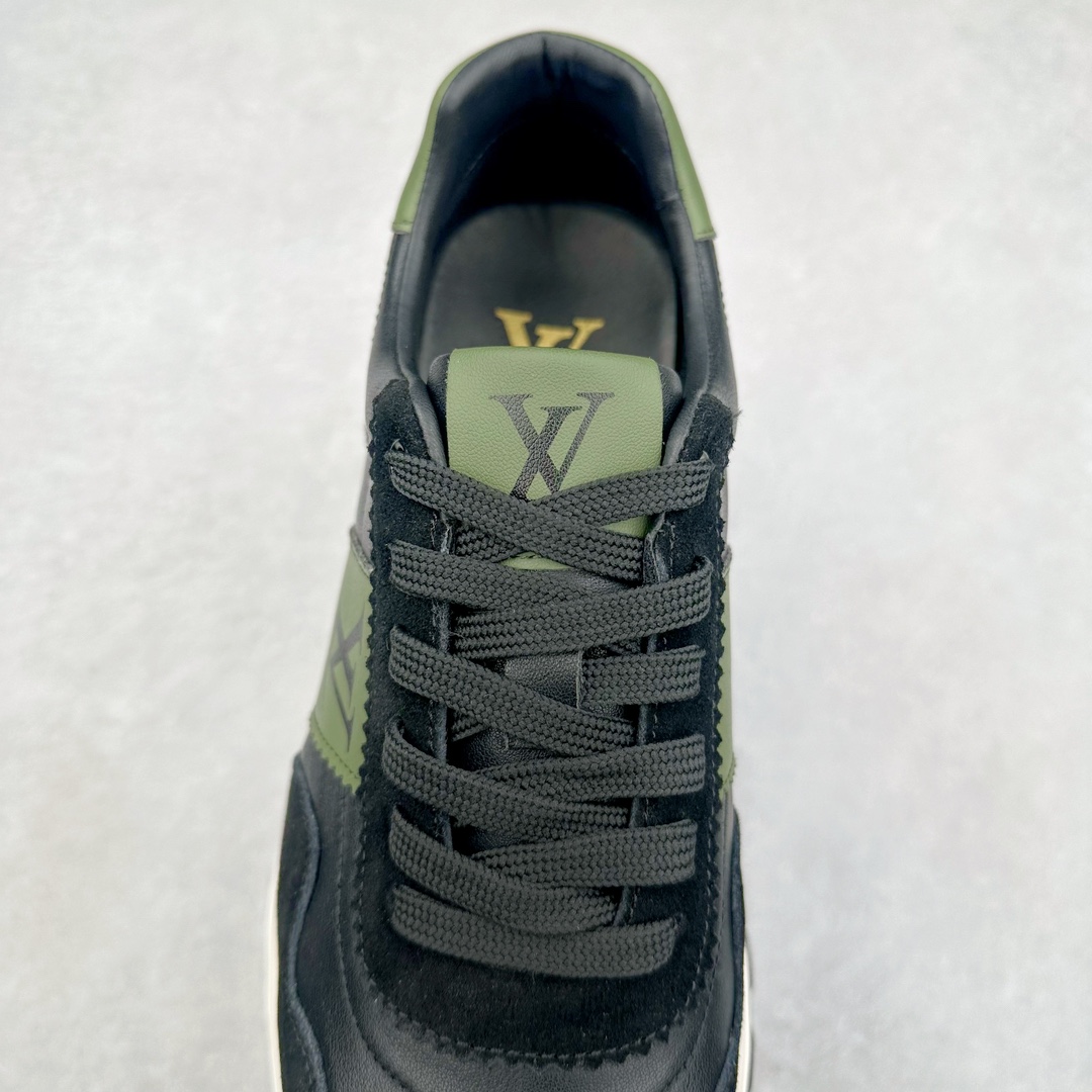 图片[5]-Louis Vuitton LV路易威登休闲文化运动板鞋系列 广东大厂品质 舒适轻泡大底和百搭性霸屏整个时尚娱乐圈，细节调整完美主义！鞋面采用进口头层小牛皮搭配头层磨砂牛皮材质 独家开模轻泡大底， 侧边采用3D打印标志性Logo 尽显贵族时尚气息，台湾进口小牛皮挂皮内里，配带正品全套包装。尺码：39 40 41 42 43 44（皮鞋码）-选品中心