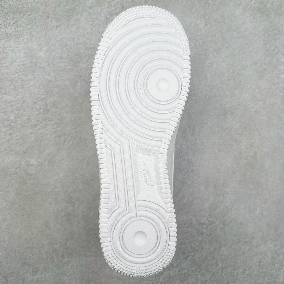 图片[9]-NK Air Force 1´07 Low 空军一号低帮百搭休闲运动板鞋 ZH0316-034 柔软、弹性十足的缓震性能和出色的中底设计 横跨复古与现代的外型结合 造就出风靡全球 三十多年的Force 1 直到今天还深受青睐 尺码：36 36.5 37.5 38 38.5 39 40 40.5 41 42 42.5 43 44 44.5 45-选品中心