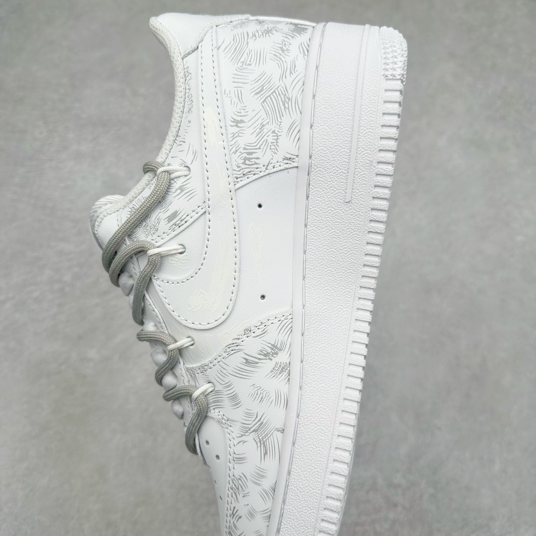 图片[7]-NK Air Force 1´07 Low 空军一号低帮百搭休闲运动板鞋 ZH0316-034 柔软、弹性十足的缓震性能和出色的中底设计 横跨复古与现代的外型结合 造就出风靡全球 三十多年的Force 1 直到今天还深受青睐 尺码：36 36.5 37.5 38 38.5 39 40 40.5 41 42 42.5 43 44 44.5 45-选品中心