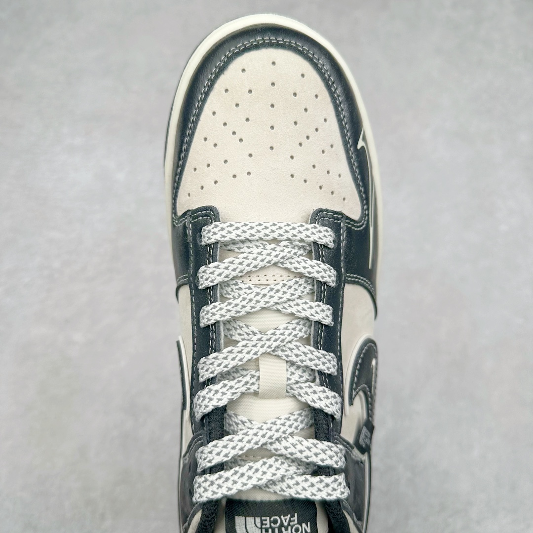 图片[4]-NK Dunk Low 定制配色 DJ2024-047 大厂出品 极力推荐 原装头层材料 独家版型蒸餾加工帶來的是更好的视觉和脚感体验大厂纯原品质出货 清洁度 电绣工艺 皮料切割干净无任何毛边 细节完美 尺码：36 36.5 37.5 38 38.5 39 40 40.5 41 42 42.5 43 44 44.5 45 46 47.5-选品中心