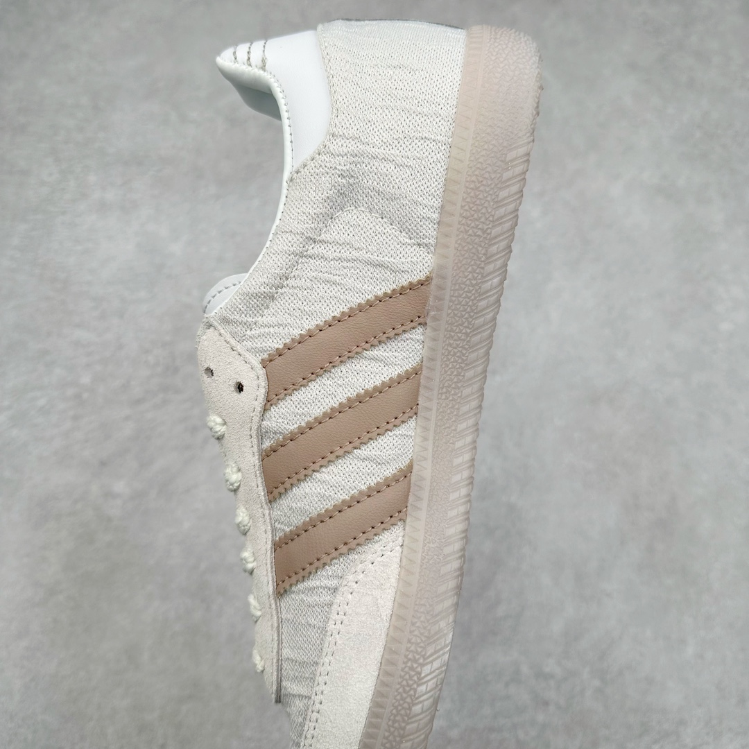 图片[7]-AD Original Samba OG 复古经典轻便板鞋 JP5674 这款桑巴鞋展示了高质量的工艺 带有装饰的超锁缝制和无缝的手感 柔软、柔软的皮革造型和标志性的3条纹完成了精致的外观 正规合身鞋带 鞋面上有绒面鞋垫 橡胶鞋底 享受正畸套筒软感 自50年代首次亮相以来就一直在赢得粉丝的青睐 尺码：36 36.5 37.5 38 38.5 39 40 40.5 41 42 42.5 43 44 44.5 45-选品中心