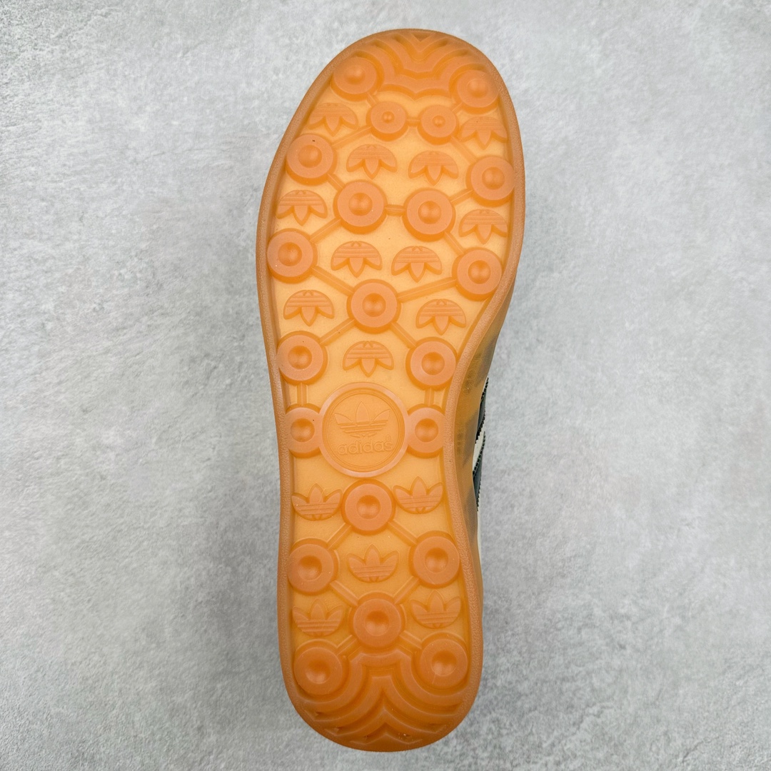 图片[9]-AD Gazelle Indoor Trainers 羚羊内训系列低帮复古百搭休闲运动德训风板鞋 JH6194 90年代经典的复刻版！自60年代以足球训练鞋面世以来,Gazelle就以其经典设计席卷全球。1991年版本的复刻,再造经典Gazelle。采用皮革打造,搭配浊色细节,让这款经典更加简约。尺码：36 36⅔ 37⅓ 38 38⅔ 39⅓ 40 40⅔ 41⅓ 42 42⅔ 43⅓ 44 45-选品中心