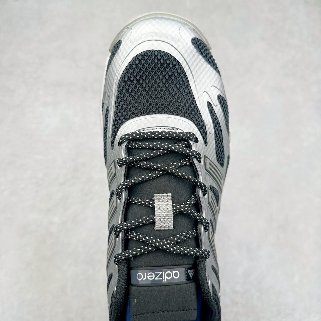 图片[4]-AD Adizero Aruku 全新跑鞋 JQ5658 以永动机为灵感的前卫造型 以及时下流行的厚底设定 让人无比期待 “Aruku” 在日文中是行走的意思 昭示了这是一双定位于大众日常训练或慢跑的鞋款 黑、白、红三色的撞色外观 搭配街头感、现代感十足的鞋面线条勾勒 格外引人注目 搭配丰沛的全新 Swirlfoam 泡棉厚底 虽然不像顶级竞速跑鞋那般极致 但也将日常舒适和时尚颜值平衡到位 尺码：36 36.5 37.5 38 38.5 39 40 40.5 41 42 42.5 43 44 44.5 45-选品中心