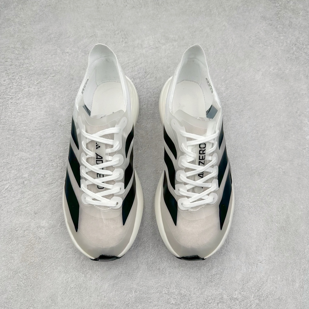 图片[2]-AD Adizero Eva SL M 零度进化版系列低帮轻便透气竞速休闲运动慢跑鞋 IH5564 相信大家对去年 adidas 横空出世的「顶级超跑」adiZero Adios Pro EVO 1 记忆犹新！不仅登顶阿迪史上最轻跑鞋宝座，更在接下来的全球马拉松赛事中，持续书写着惊人成绩，被网友戏称新一代「阿迪神鞋」全网刷屏！极简设计语言与强烈速度感和存在感的鞋侧三线，让人过目不忘，特别种草！其中定位于中长跑训练的 adidas Adizero Evo SL，整体外观造型与 adiZero Adios Pro EVO 1 非常相似。中底配置方面搭载全掌 Lightstrike Pro，鞋面采用透气网面示人，契合日常训练鞋的定位，更加耐用。外底给到了马牌橡胶，及类似上代竞速旗舰 adidas Adizero Adios Pro 3 区域分布。整体看下来无论是外观的鲜明辨识度，还是配置的扎实程度都很顶。尺码：36 36⅔ 37⅓ 38 38⅔ 39⅓ 40 40⅔ 41⅓ 42 42⅔ 43⅓ 44 45-选品中心