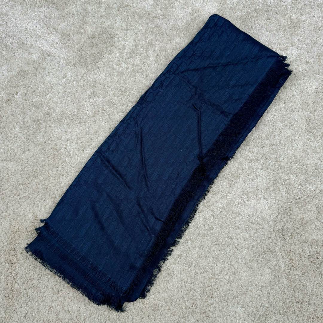 图片[2]-＃GD广顶 DIOR迪奥 双面设计羊绒绒线围巾男女同款情侣款 面料成本含羊毛 天蚕丝及山羊绒 质感特别柔软且亲肤 当然最具特色的还是满印的刺绣纹路 最后搭配宝蓝色系 说是特别好看一点都不为过 尺码：1.8×1.2M-选品中心