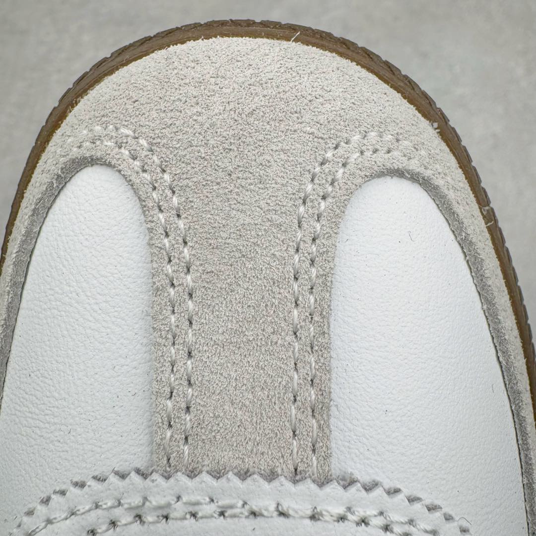 图片[12]-＃S2纯原 AD Originals Handball SPZL 手球运动员系列百搭休闲运动板鞋 IE3403 口碑大厂出品 品控大底版型不断改良更新 原厂皮料 原装过验内外标加持 全套原纸板楦头开发 确保原汁原味 完美呈现桑巴版型 一比一鞋头弧度高度鞋身弧度 数据细节工艺流程均保持一致 这款来自阿迪达斯的这款HANDBALL SPZL前身是一双手球运动鞋 这一次拿来复刻 所以鞋面的主要色彩选用了黑色 鞋面外侧除了Spezial字母之外还有三叶草标志 Handball SPZL作为复古手球训练鞋与作为室内足球鞋的Samba有着异曲同工之处 但是质感更为出众的鞋身以及丰富的配色选择比起Samba来讲可以说是更胜一筹了 尺码：36 36⅔ 37⅓ 38 38⅔ 39⅓ 40 40⅔ 41⅓ 42 42⅔ 43⅓ 44 45-选品中心