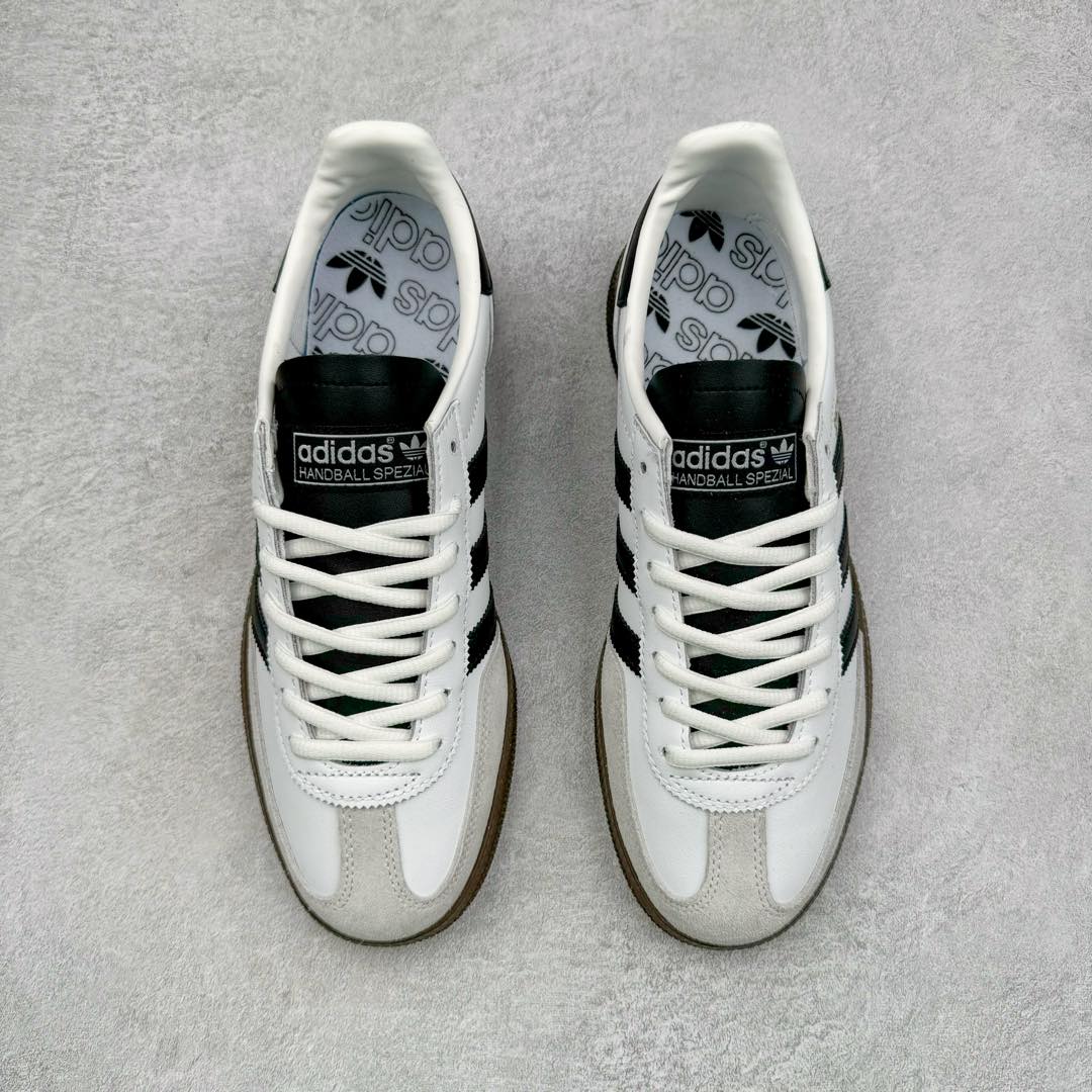 图片[2]-＃S2纯原 AD Originals Handball SPZL 手球运动员系列百搭休闲运动板鞋 IE3403 口碑大厂出品 品控大底版型不断改良更新 原厂皮料 原装过验内外标加持 全套原纸板楦头开发 确保原汁原味 完美呈现桑巴版型 一比一鞋头弧度高度鞋身弧度 数据细节工艺流程均保持一致 这款来自阿迪达斯的这款HANDBALL SPZL前身是一双手球运动鞋 这一次拿来复刻 所以鞋面的主要色彩选用了黑色 鞋面外侧除了Spezial字母之外还有三叶草标志 Handball SPZL作为复古手球训练鞋与作为室内足球鞋的Samba有着异曲同工之处 但是质感更为出众的鞋身以及丰富的配色选择比起Samba来讲可以说是更胜一筹了 尺码：36 36⅔ 37⅓ 38 38⅔ 39⅓ 40 40⅔ 41⅓ 42 42⅔ 43⅓ 44 45-选品中心