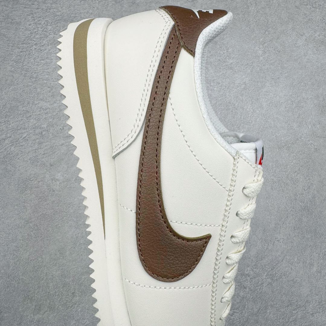 图片[6]-＃JC纯原 NK Classic Cortez Leather 阿甘复古初代皮革慢跑鞋 DN1791-104 实体平台指令订单 全套原纸板楦头开发 原厂数据大底磨具 一比一鞋头弧度高度鞋身弧度 细节品控鞋型随意对比 正确烫金高频细节 公司级标准检验QC 区分市面一切版本 完美复刻阿甘复古鞋型 尺码：35.5 36 36.5 37.5 38 38.5 39 40 40.5 41 42 42.5 43 44 45-选品中心
