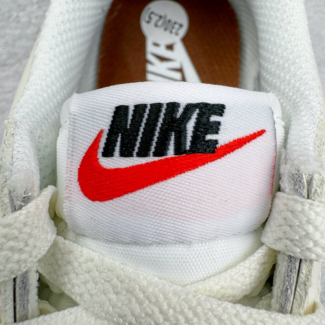 图片[13]-＃JC纯原 NK Classic Cortez Leather 阿甘复古初代皮革慢跑鞋 DN1791-104 实体平台指令订单 全套原纸板楦头开发 原厂数据大底磨具 一比一鞋头弧度高度鞋身弧度 细节品控鞋型随意对比 正确烫金高频细节 公司级标准检验QC 区分市面一切版本 完美复刻阿甘复古鞋型 尺码：35.5 36 36.5 37.5 38 38.5 39 40 40.5 41 42 42.5 43 44 45-选品中心