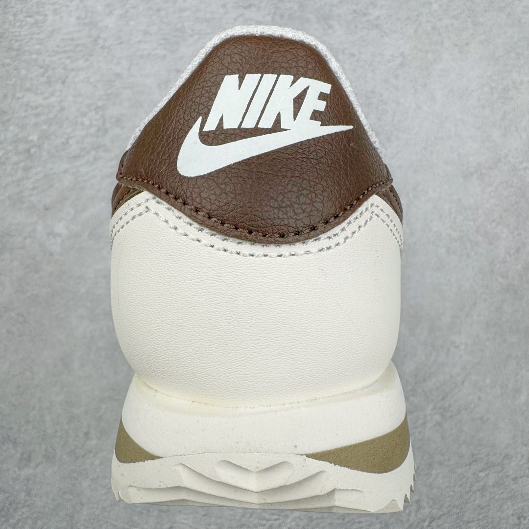 图片[8]-＃JC纯原 NK Classic Cortez Leather 阿甘复古初代皮革慢跑鞋 DN1791-104 实体平台指令订单 全套原纸板楦头开发 原厂数据大底磨具 一比一鞋头弧度高度鞋身弧度 细节品控鞋型随意对比 正确烫金高频细节 公司级标准检验QC 区分市面一切版本 完美复刻阿甘复古鞋型 尺码：35.5 36 36.5 37.5 38 38.5 39 40 40.5 41 42 42.5 43 44 45-选品中心