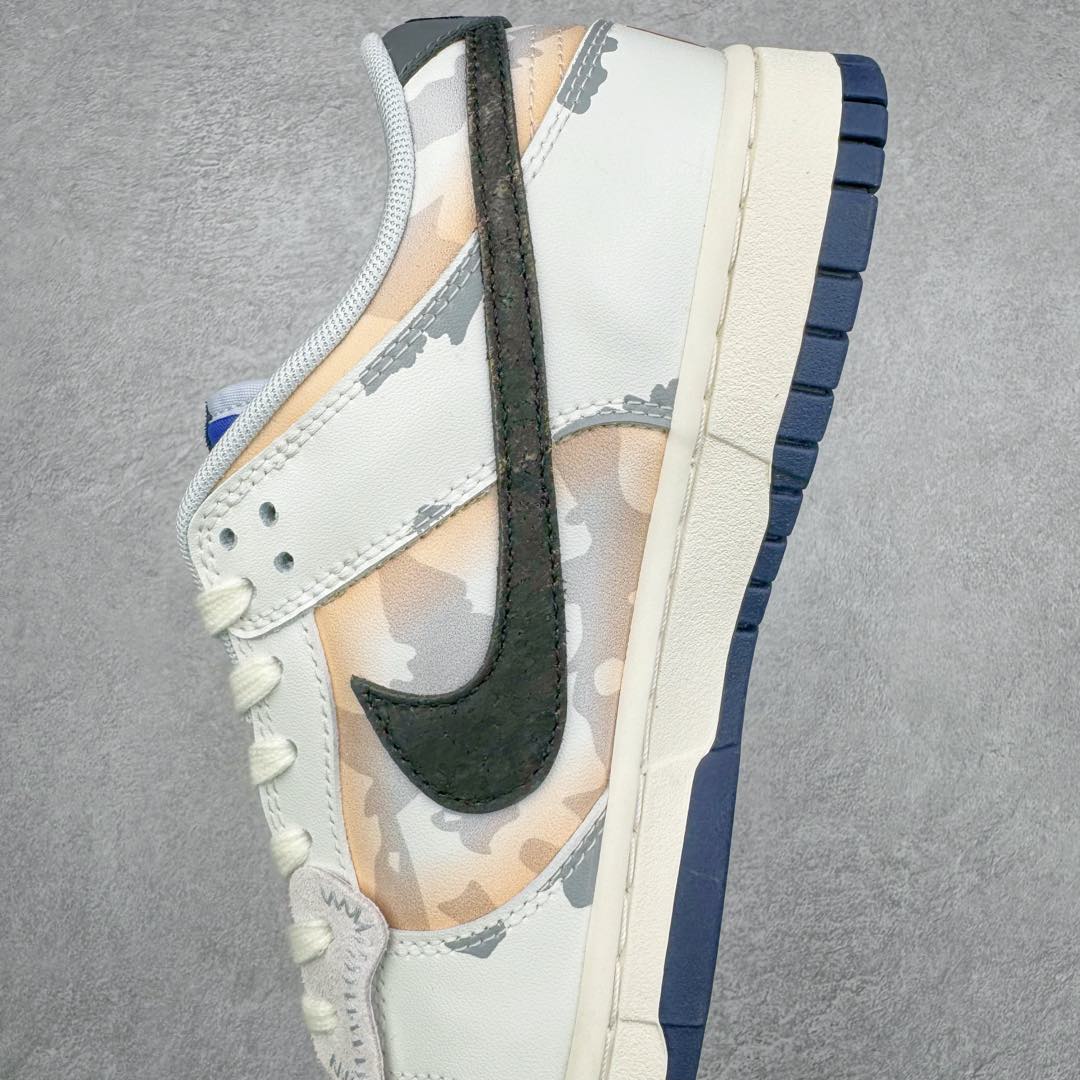 图片[7]-＃YC纯原 NK Dunk Low 拓荒骑士 无人区 FQ8826-100 定制系列天花板 无原鞋不开发 全系列得物原鞋一比一校对开发 配色持续更新中 终端对接 优势输出 全套原厂楦头原纸板数据档案倾力打造 原汁原味莞产 极致还原 圈内最强针车工艺 高端零售指定版 广东原厂配套原盒原标 鞋盒分三个尺码段 原厂冲刀 超高清洁度 全鞋零毛边皮料切割 采用原厂百宏鞋带以及原厂百宏织唛舌标 内标可供原厂几率过验 进口原装条纹中底布 四线拉帮白色点胶 原厂拉帮手法遵循公司 原厂电绣 极致还原 尺码：36 36.5 37.5 38 38.5 39 40 40.5 41 42 42.5 43 44 44.5 45 46-选品中心