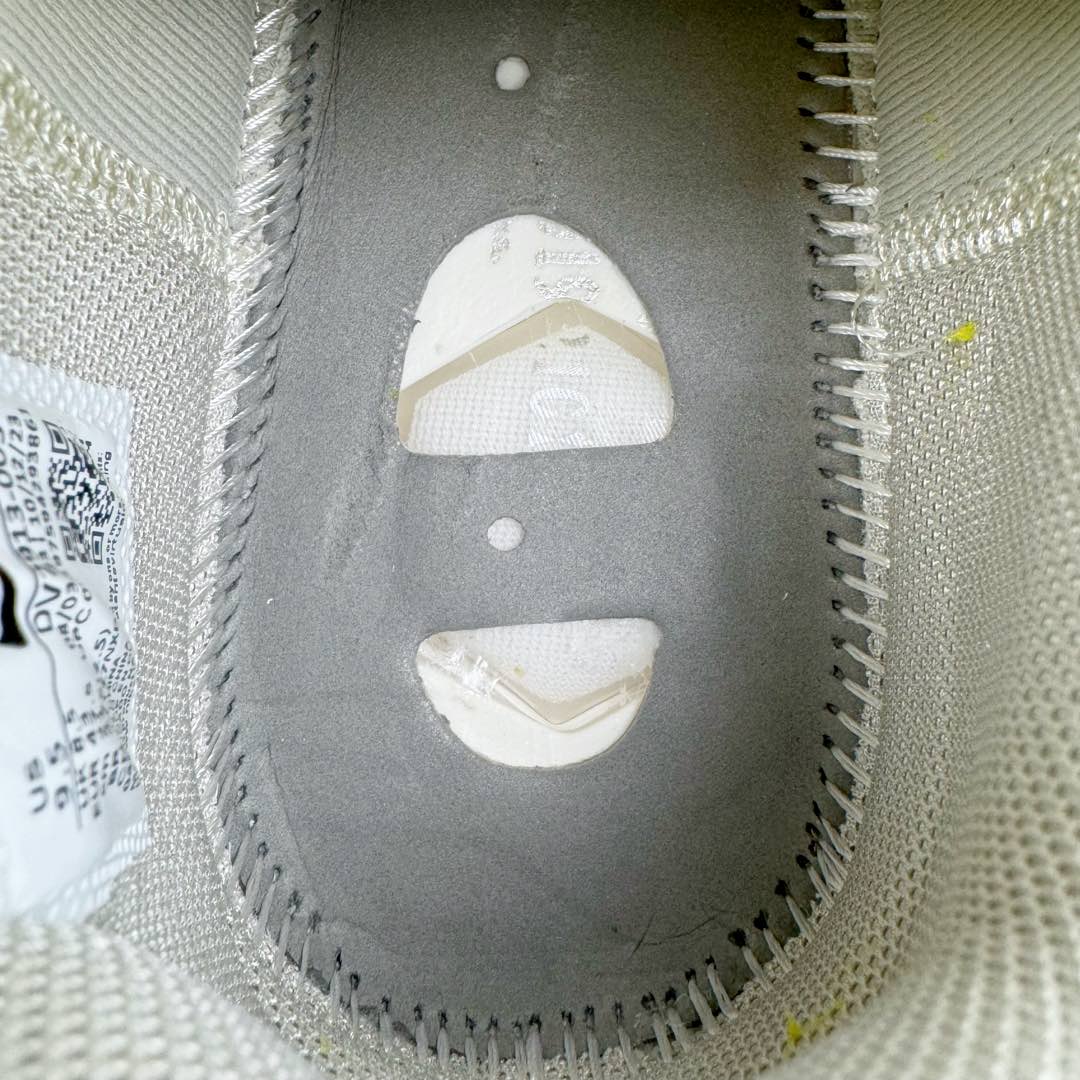 图片[10]-＃灭世/Max NK Air Zoom G.T.Cut 3 EP 实战系列篮球鞋 DV2913-003 全新GT Cut 3.0 全掌搭载了 ZoomX 泡棉 使得整双鞋在缓震表现上可谓相当优秀 拥有着顶级科技配置的同时 颜值设计也非常可观 整体鞋型仍然保留了前低后高的设计 G.T. Cut 传统的突进极速突破的感觉 鞋头麂皮材质和 NK Flywire 飞线工艺 相对来说包裹感更好了 必备的TPU 支撑片 两侧 Swoosh 的透气孔设计 起到散热透气的作用 鞋舌采用类似跑鞋的半开叉式设计 搭配鞋带既可以提升包裹感 又降低了运动中鞋舌乱跑的可能性 鞋子内里填充相当厚实 避免掉跟 尺码：39 40 40.5 41 42 42.5 43 44 44.5 45 46-选品中心