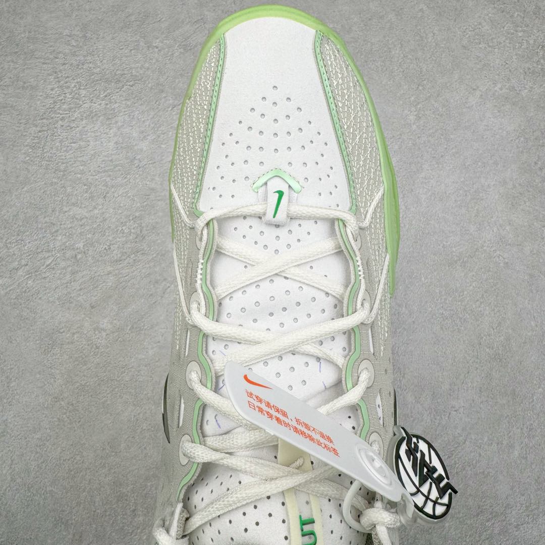 图片[4]-＃灭世/Max NK Air Zoom G.T.Cut 3 EP 实战系列篮球鞋 DV2913-003 全新GT Cut 3.0 全掌搭载了 ZoomX 泡棉 使得整双鞋在缓震表现上可谓相当优秀 拥有着顶级科技配置的同时 颜值设计也非常可观 整体鞋型仍然保留了前低后高的设计 G.T. Cut 传统的突进极速突破的感觉 鞋头麂皮材质和 NK Flywire 飞线工艺 相对来说包裹感更好了 必备的TPU 支撑片 两侧 Swoosh 的透气孔设计 起到散热透气的作用 鞋舌采用类似跑鞋的半开叉式设计 搭配鞋带既可以提升包裹感 又降低了运动中鞋舌乱跑的可能性 鞋子内里填充相当厚实 避免掉跟 尺码：39 40 40.5 41 42 42.5 43 44 44.5 45 46-选品中心