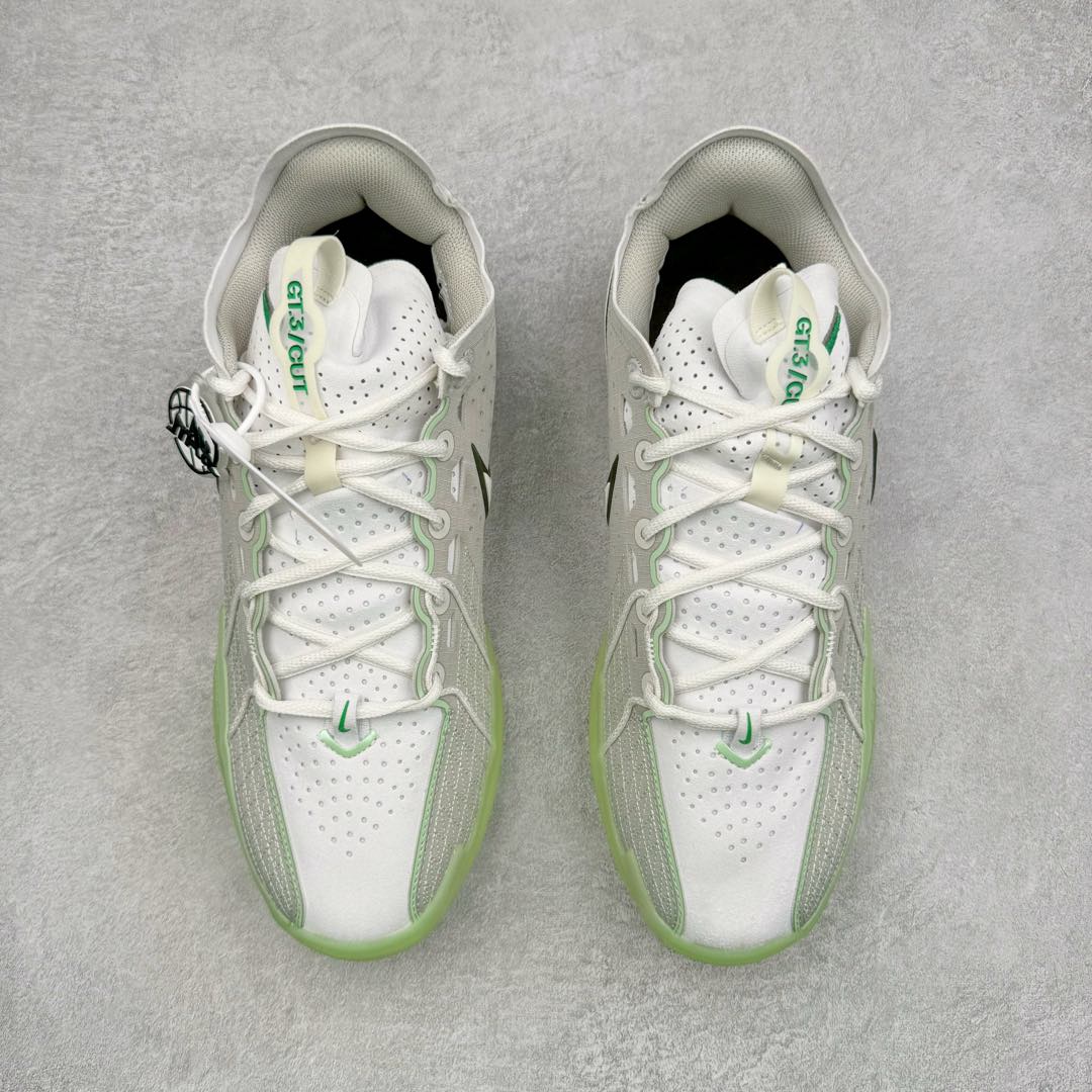 图片[2]-＃灭世/Max NK Air Zoom G.T.Cut 3 EP 实战系列篮球鞋 DV2913-003 全新GT Cut 3.0 全掌搭载了 ZoomX 泡棉 使得整双鞋在缓震表现上可谓相当优秀 拥有着顶级科技配置的同时 颜值设计也非常可观 整体鞋型仍然保留了前低后高的设计 G.T. Cut 传统的突进极速突破的感觉 鞋头麂皮材质和 NK Flywire 飞线工艺 相对来说包裹感更好了 必备的TPU 支撑片 两侧 Swoosh 的透气孔设计 起到散热透气的作用 鞋舌采用类似跑鞋的半开叉式设计 搭配鞋带既可以提升包裹感 又降低了运动中鞋舌乱跑的可能性 鞋子内里填充相当厚实 避免掉跟 尺码：39 40 40.5 41 42 42.5 43 44 44.5 45 46-选品中心