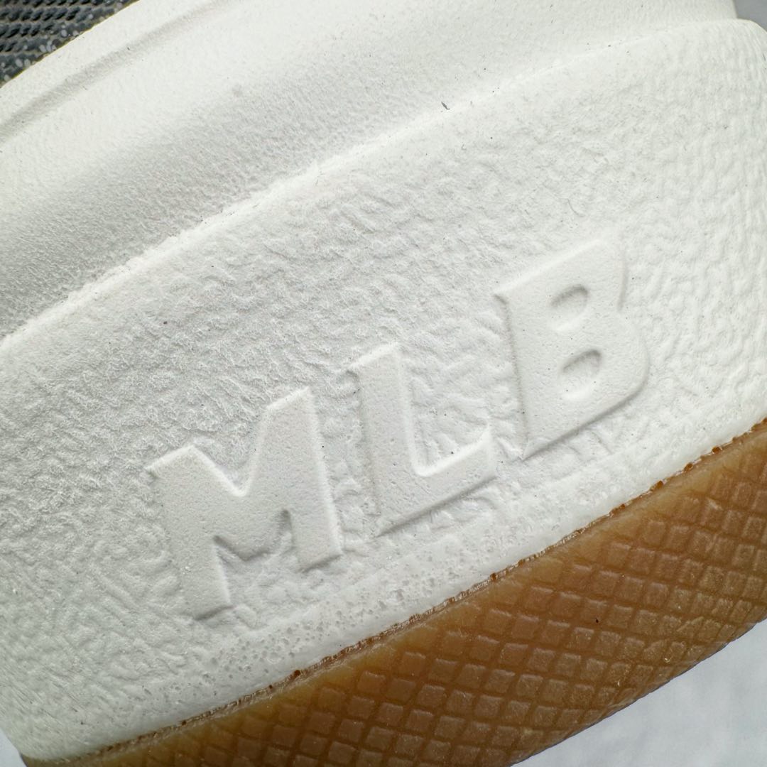 图片[18]-＃PB过验版 MLB Chunky Liner Basic 复古印花学长鞋系列低帮轻量增高厚底百搭休闲运动慢跑鞋板鞋 Korea韩国联名NY美国榄球纽约洋基队限定 目前可过轻松秒过各类鉴定 能操作的私聊 韩国代购专供 左脚内置NFC感应 区别市面贴纸假芯片 MLB专用菱形双针中底布 重点细节中底布带注胶孔 原厂NFC感应吊牌 支持鉴定 一个两位数 原盒原标 全套原楦原纸板原厂数据开发 中韩文保养标贴 绿色防霉片 平台代购专供 独家一比一RB+MD组合大底 高频后跟小人Logo精准对位立体饱满 正确网布加超迁鞋面 转印中底走线紧密 转印Logo工艺表层防刮不掉色 尺码：35 36 36.5 37.5 38 38.5 39 40 40.5 41 42 42.5 43 44 44.5 45-选品中心