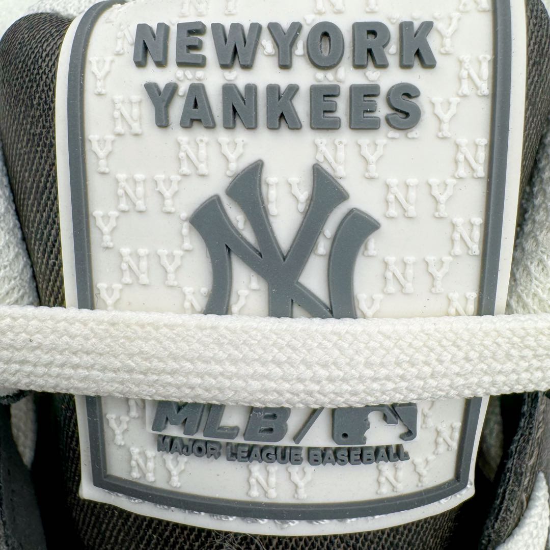 图片[13]-＃PB过验版 MLB Chunky Liner Basic 复古印花学长鞋系列低帮轻量增高厚底百搭休闲运动慢跑鞋板鞋 Korea韩国联名NY美国榄球纽约洋基队限定 目前可过轻松秒过各类鉴定 能操作的私聊 韩国代购专供 左脚内置NFC感应 区别市面贴纸假芯片 MLB专用菱形双针中底布 重点细节中底布带注胶孔 原厂NFC感应吊牌 支持鉴定 一个两位数 原盒原标 全套原楦原纸板原厂数据开发 中韩文保养标贴 绿色防霉片 平台代购专供 独家一比一RB+MD组合大底 高频后跟小人Logo精准对位立体饱满 正确网布加超迁鞋面 转印中底走线紧密 转印Logo工艺表层防刮不掉色 尺码：35 36 36.5 37.5 38 38.5 39 40 40.5 41 42 42.5 43 44 44.5 45-选品中心