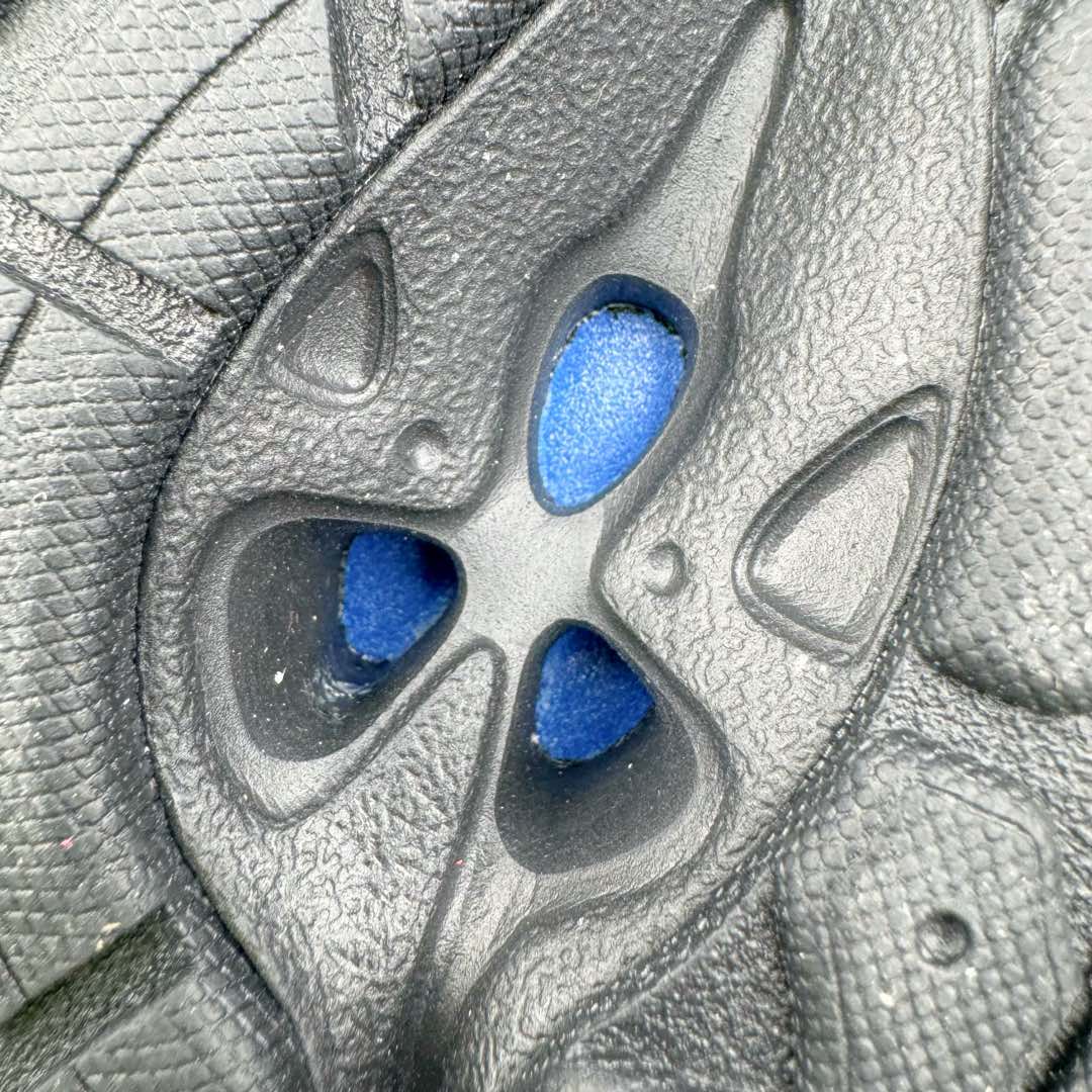 图片[19]-＃G版纯原 New Balance NB530 新百伦复古透气跑步鞋 全套原楦原纸板原厂数据开发 同步原鞋一次Model大底 全鞋电脑针车加持 原厂网布TPU高频工艺 正确中底拉帮 高密度丽新布中底 抛弃过往以皮革为主的人气轮廓 以极具复古风范的跑鞋外观呈现 设计上全鞋以简约清爽的纯白色作基底 鞋身覆盖大面积织物网眼材质 并于鞋头、鞋带孔眼片等细节处点缀对比鲜明的反光银镀层凸显 鞋舌、侧身等位置则辅以一贯的「N」字标志和品牌徽标彰显身份 最后通过搭载的 ABZORB 缓震中底完善整体造型 尺码：36 37 37.5 38 38.5 39.5 40 40.5 41.5 42 42.5 43 44 44.5 45 45.5 46.5 47-选品中心