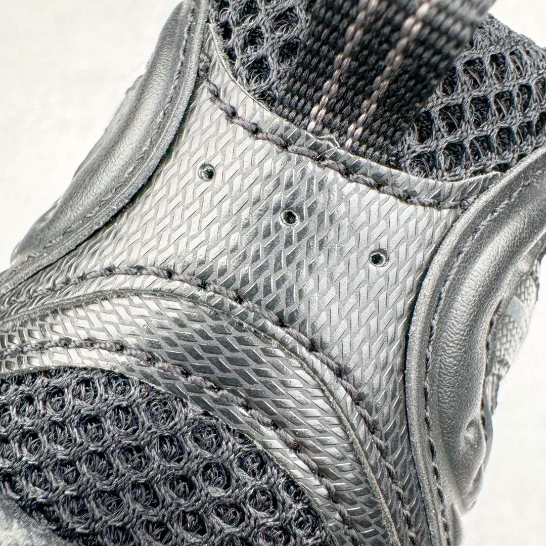 图片[15]-＃G版纯原 New Balance NB530 新百伦复古透气跑步鞋 全套原楦原纸板原厂数据开发 同步原鞋一次Model大底 全鞋电脑针车加持 原厂网布TPU高频工艺 正确中底拉帮 高密度丽新布中底 抛弃过往以皮革为主的人气轮廓 以极具复古风范的跑鞋外观呈现 设计上全鞋以简约清爽的纯白色作基底 鞋身覆盖大面积织物网眼材质 并于鞋头、鞋带孔眼片等细节处点缀对比鲜明的反光银镀层凸显 鞋舌、侧身等位置则辅以一贯的「N」字标志和品牌徽标彰显身份 最后通过搭载的 ABZORB 缓震中底完善整体造型 尺码：36 37 37.5 38 38.5 39.5 40 40.5 41.5 42 42.5 43 44 44.5 45 45.5 46.5 47-选品中心