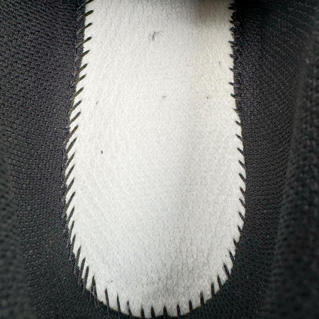 图片[10]-＃G版纯原 New Balance NB530 新百伦复古透气跑步鞋 全套原楦原纸板原厂数据开发 同步原鞋一次Model大底 全鞋电脑针车加持 原厂网布TPU高频工艺 正确中底拉帮 高密度丽新布中底 抛弃过往以皮革为主的人气轮廓 以极具复古风范的跑鞋外观呈现 设计上全鞋以简约清爽的纯白色作基底 鞋身覆盖大面积织物网眼材质 并于鞋头、鞋带孔眼片等细节处点缀对比鲜明的反光银镀层凸显 鞋舌、侧身等位置则辅以一贯的「N」字标志和品牌徽标彰显身份 最后通过搭载的 ABZORB 缓震中底完善整体造型 尺码：36 37 37.5 38 38.5 39.5 40 40.5 41.5 42 42.5 43 44 44.5 45 45.5 46.5 47-选品中心