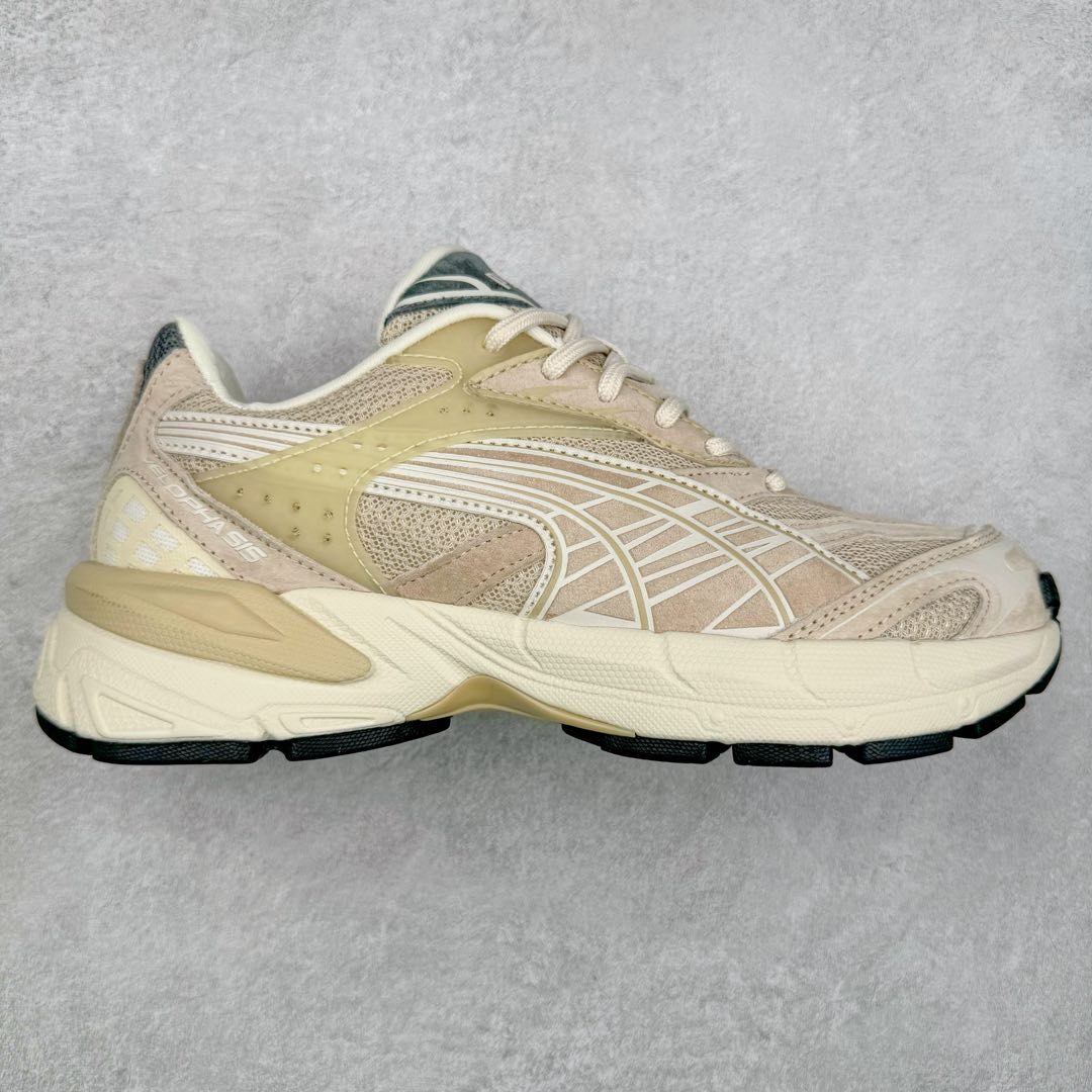 PUMA Velophasis 舒适潮流防滑低帮老爹鞋 全球知名运动品牌彪马推出全新鞋款VELOPHASIS，以千禧年代的无尽创意演绎PUMA复合型运动鞋款，引领复古美学新风尚。全新鞋款VELOPHASIS从PUMA品牌历史档案中千禧时代极具标志性的COMPLETE鞋型中汲取灵感，该系列专为跑步运动而生，推动了包括iCELL、e+CELL以及EverRide在内的多项具有革命代表性的品牌技术发展，至今仍造福世界各地的跑者。全新鞋款VELOPHASIS在此基础之上，寄栖于PUMA的设计愿景，借由Y2K的美学视觉语言，解码潮流基因，碰撞无限可能。全新鞋款VELOPHASIS的设计充分融合了来自千禧年代与当今时代的精髓。鞋面采用不对称设计，以全新材料重塑千禧年代感的设计部件。蜂窝式网眼布、纹理拼接和大胆醒目的造型均旨在致敬COMPLETE系列的经典风格。尺码：36 36.5 37.5 38 38.5 39 40 40.5 41 42 42.5 43 44 44.5 45-选品中心